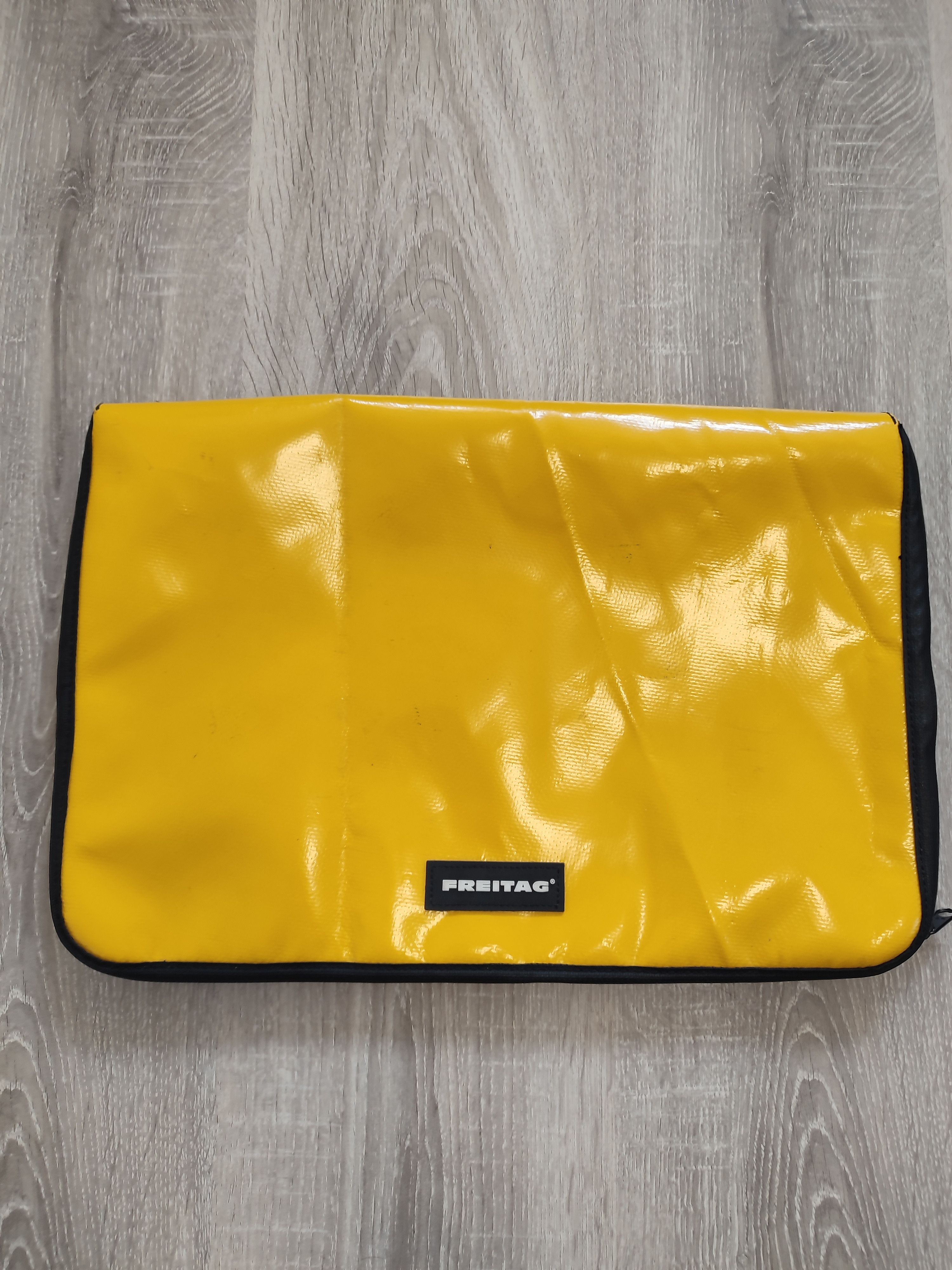Freitag Freitag SLEEVE for Laptop size 42X30 CM Size ONE SIZE - 1 Thumbnail