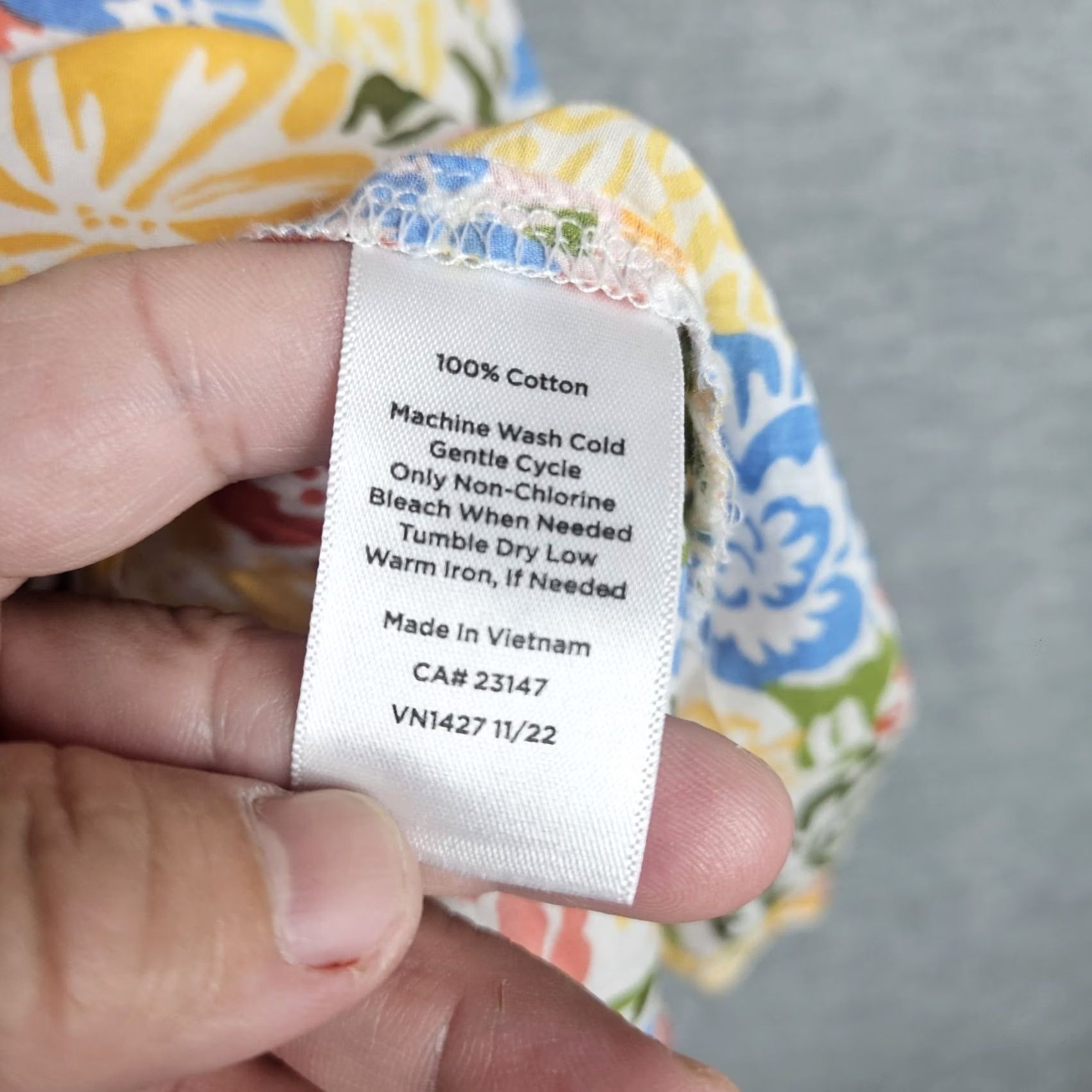 Talbots Talbots Blouse 1X Women's Blossom Garden V-neck Sleeveless Shirt Multicolor Floral Cotton Blend Casual Short Sleeve All Seasons Women Size XL / US 12-14 / IT 48-50 - 6 Thumbnail