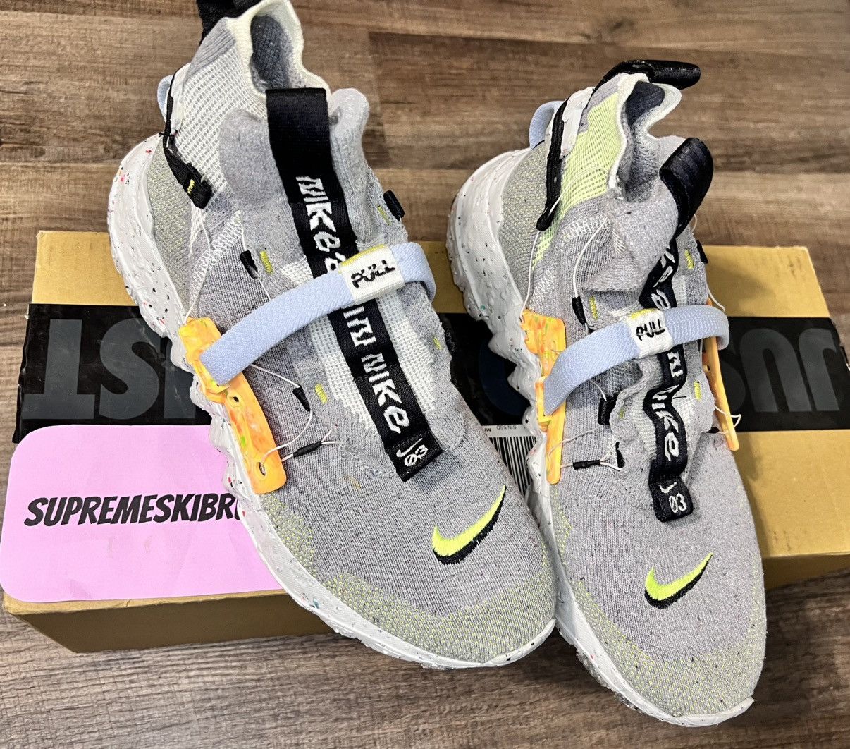 Nike NIKE HIPPIE O3 GREY VOLT Size US 8.5 / EU 41-42 - 3 Thumbnail