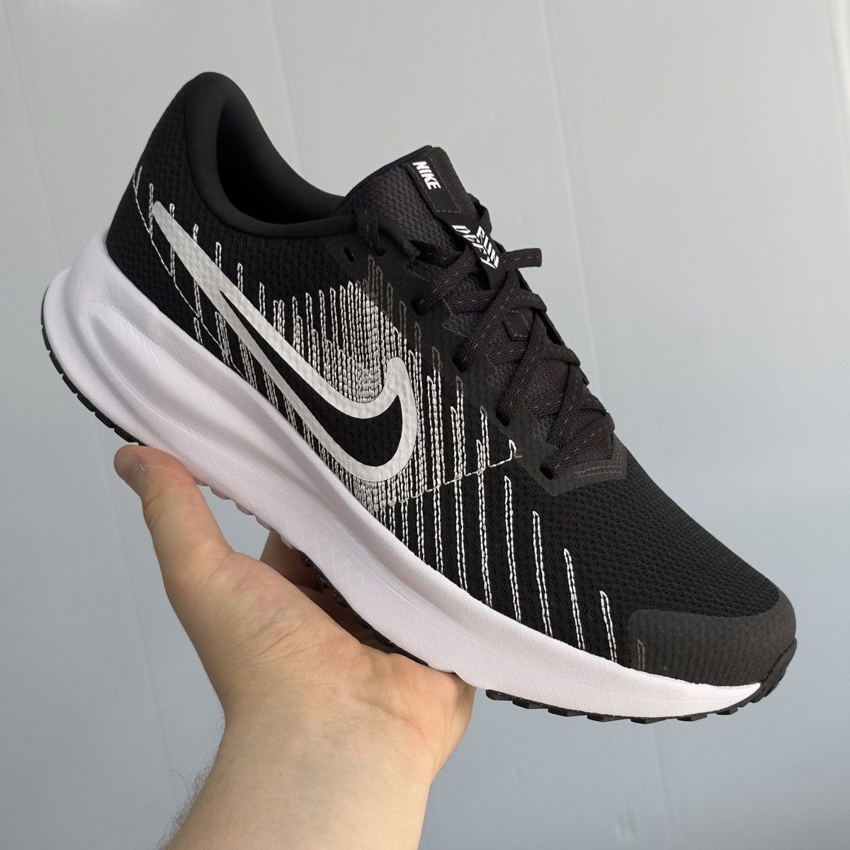 Nike Original Nike Run Defy sneakers HM9594-004 | US 10 / EU 44 Size US 10 / EU 43 - 9 Thumbnail