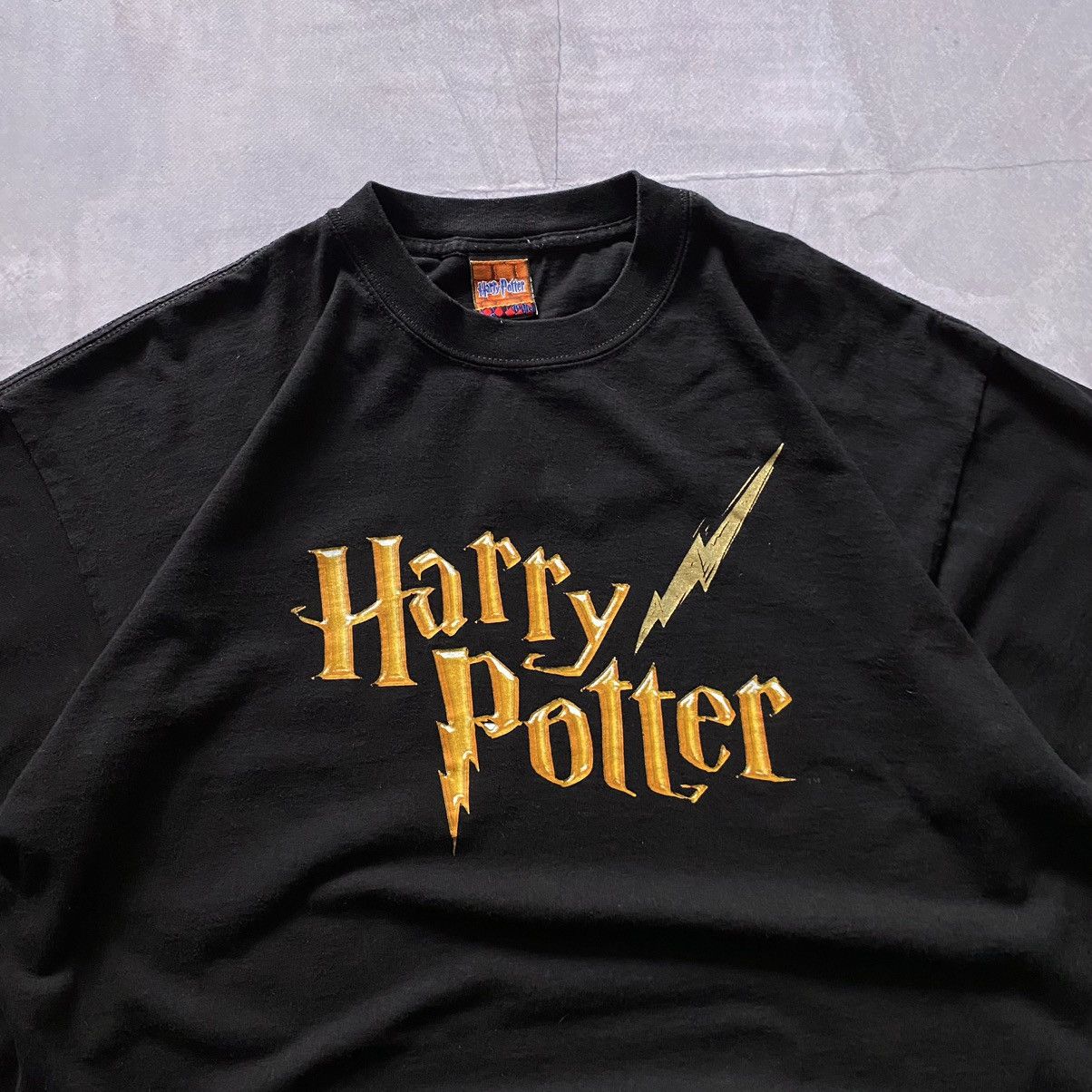 Vintage Rare 2000 Harry Potter Philosophers Stone Movie Tee T-shirt Size US XL / EU 56 / 4 - 2 Thumbnail