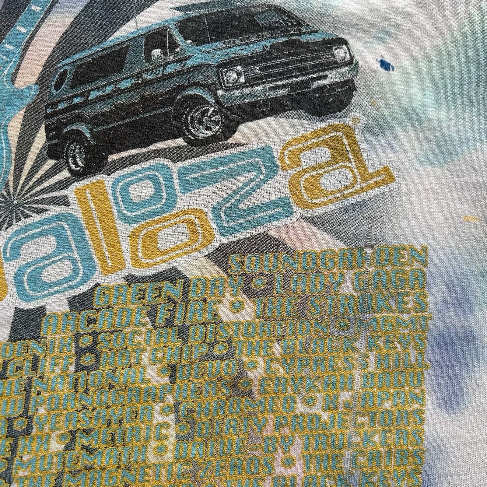 Vintage Vintage Lollapalooza T Shirt Large Tie Dye 2010 Chicago Rare Size US L / EU 52-54 / 3 - 6 Thumbnail