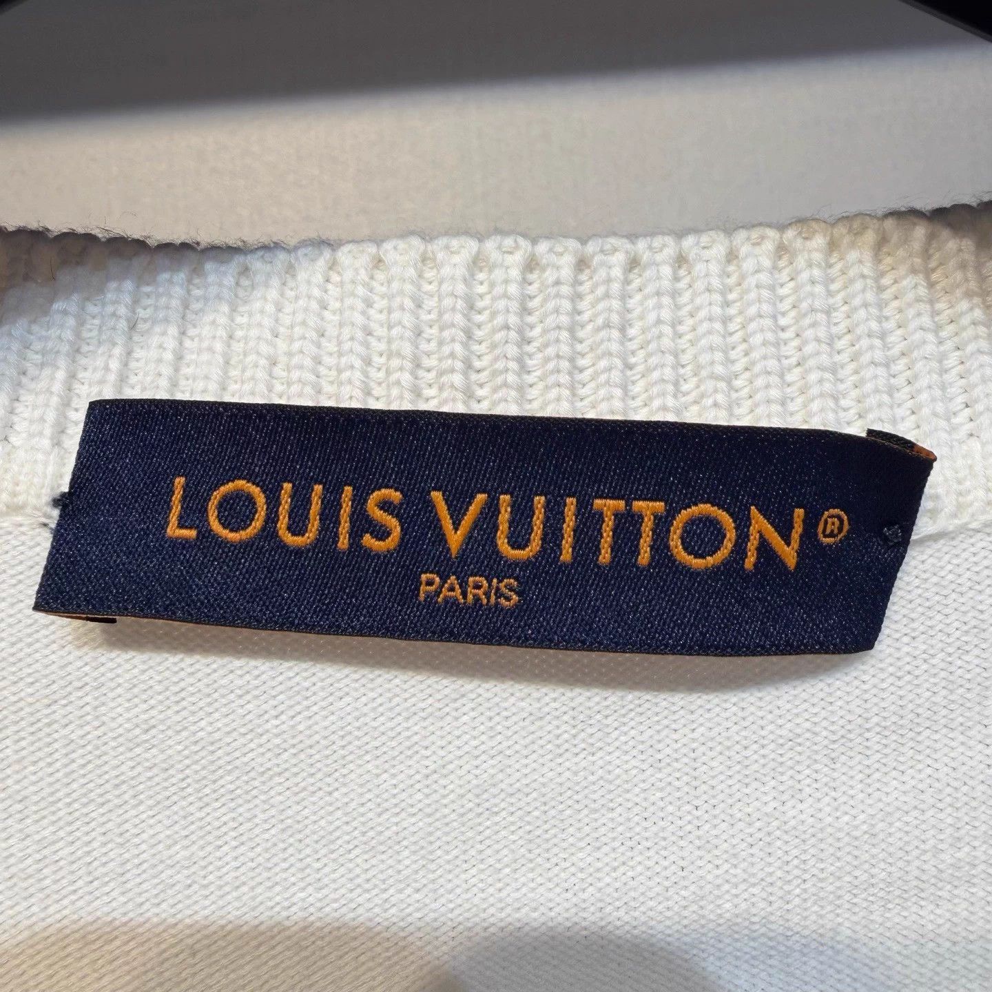 Louis Vuitton LV Gray Pin Short-Sleeve Tee XXL New w/ Tags Size US XL / EU 56 / 4 - 2 Thumbnail