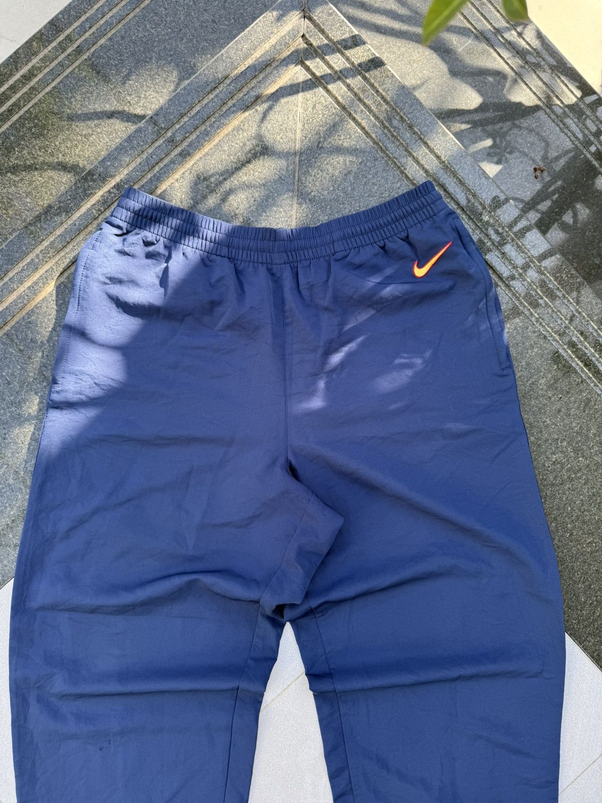 Nike 90’s NIKE RARE SWOOSH LOGO Y2K VINTAGE NYLON TRACK ZIP PANTS Size US 32 / EU 48 - 3 Thumbnail