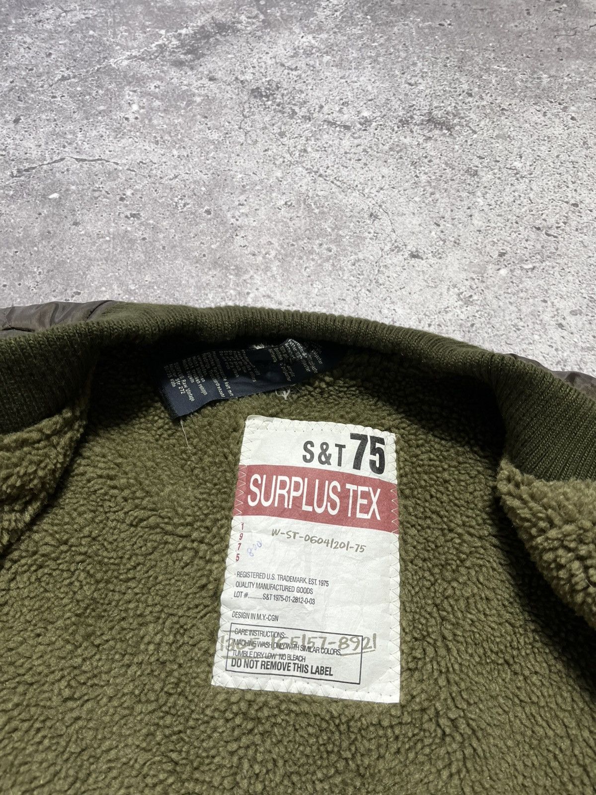 Surplus Research Vintage SURPLUS TEX Quiled Army Sherpa bomber jacket Size US XXL / EU 58 / 5 - 11 Thumbnail
