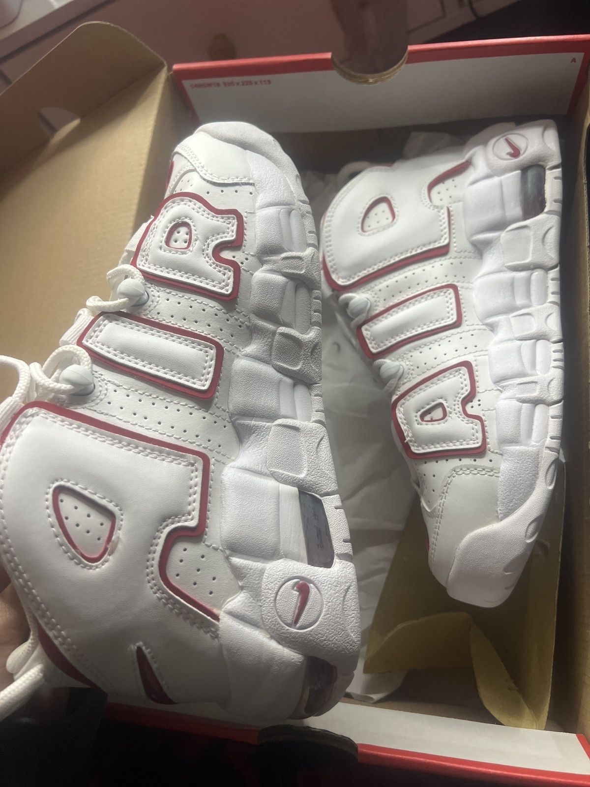 Nike NIKE AIR MORE UPTEMPO VARSITY RED Size US 6 / EU 39 - 2 Thumbnail