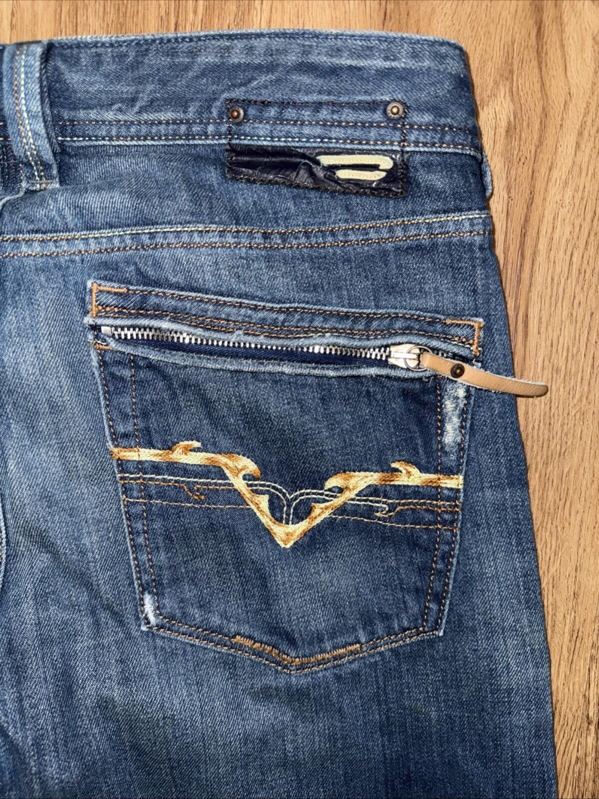 Diesel RARE ITALY Men's DIESEL YARIK STRAIGHT Jeans 28x32 Fit 30x32 Size US 30 / EU 46 - 3 Thumbnail