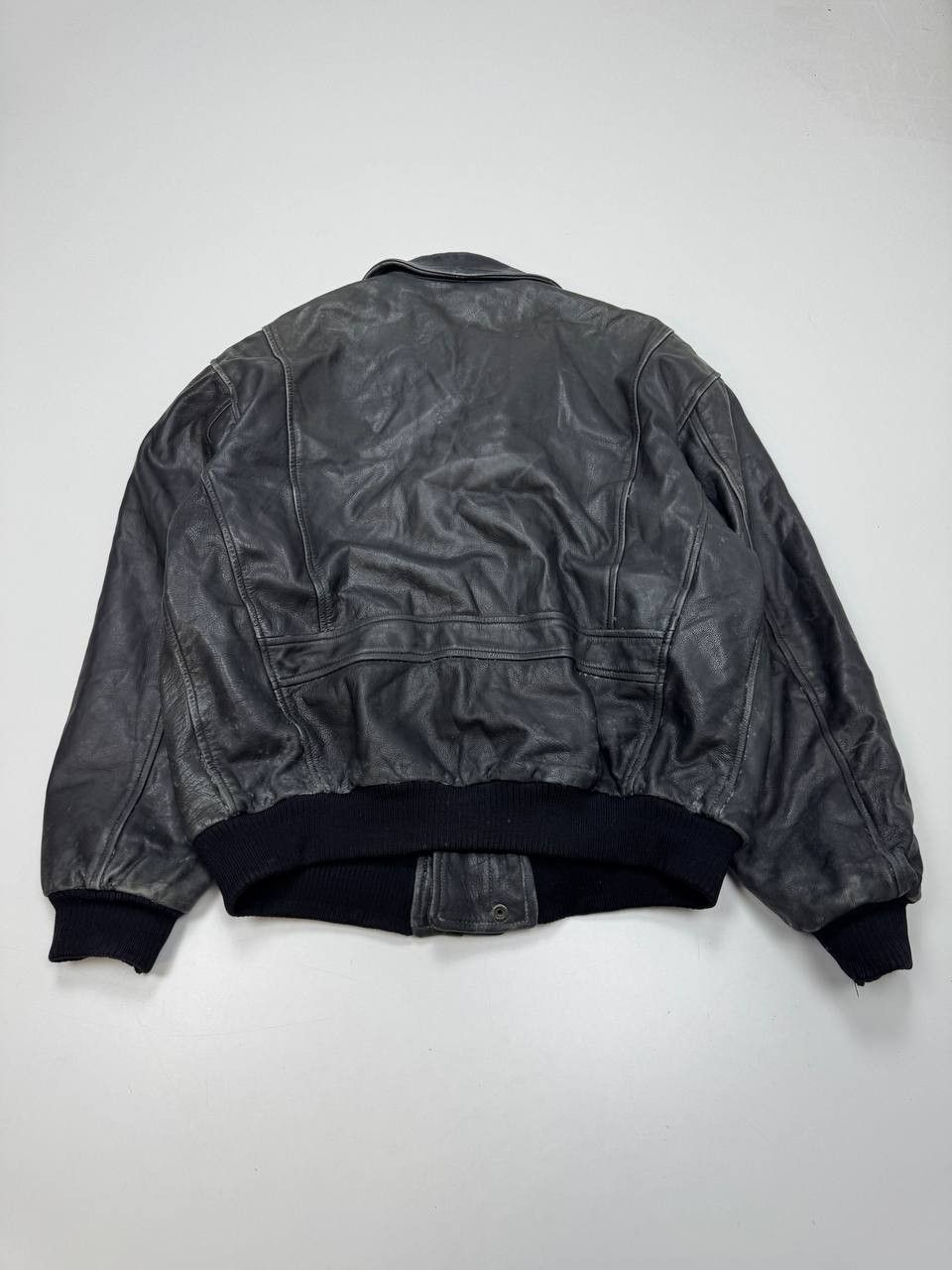 Vintage vintage leather bomber jacket for men Size US L / EU 52-54 / 3 - 13 Thumbnail