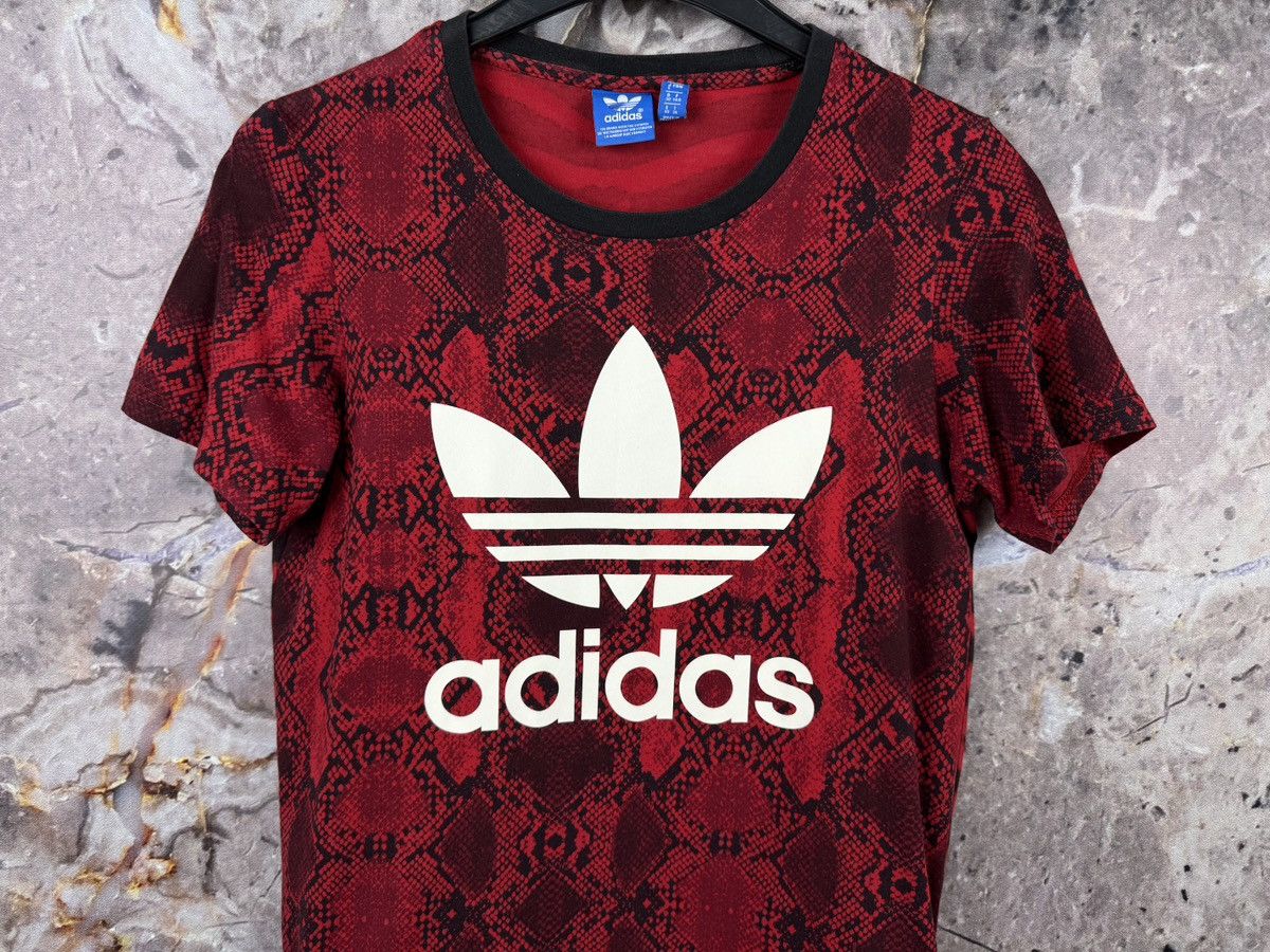 Adidas Adidas Originals Women’s Red Snake Print TShirt Trefoil Logo Size XS / US 0-2 / IT 36-38 - 3 Thumbnail
