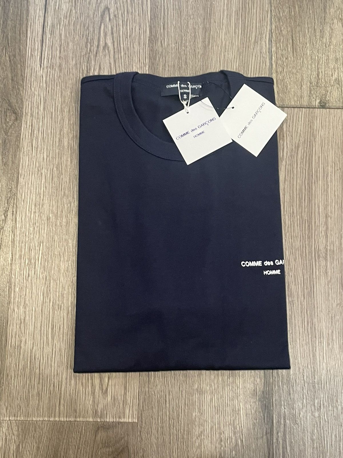 Comme des Garcons Comme Des Garçon Homme Navy Printed Tee Shirt Size US S / EU 44-46 / 1 - 12 Thumbnail