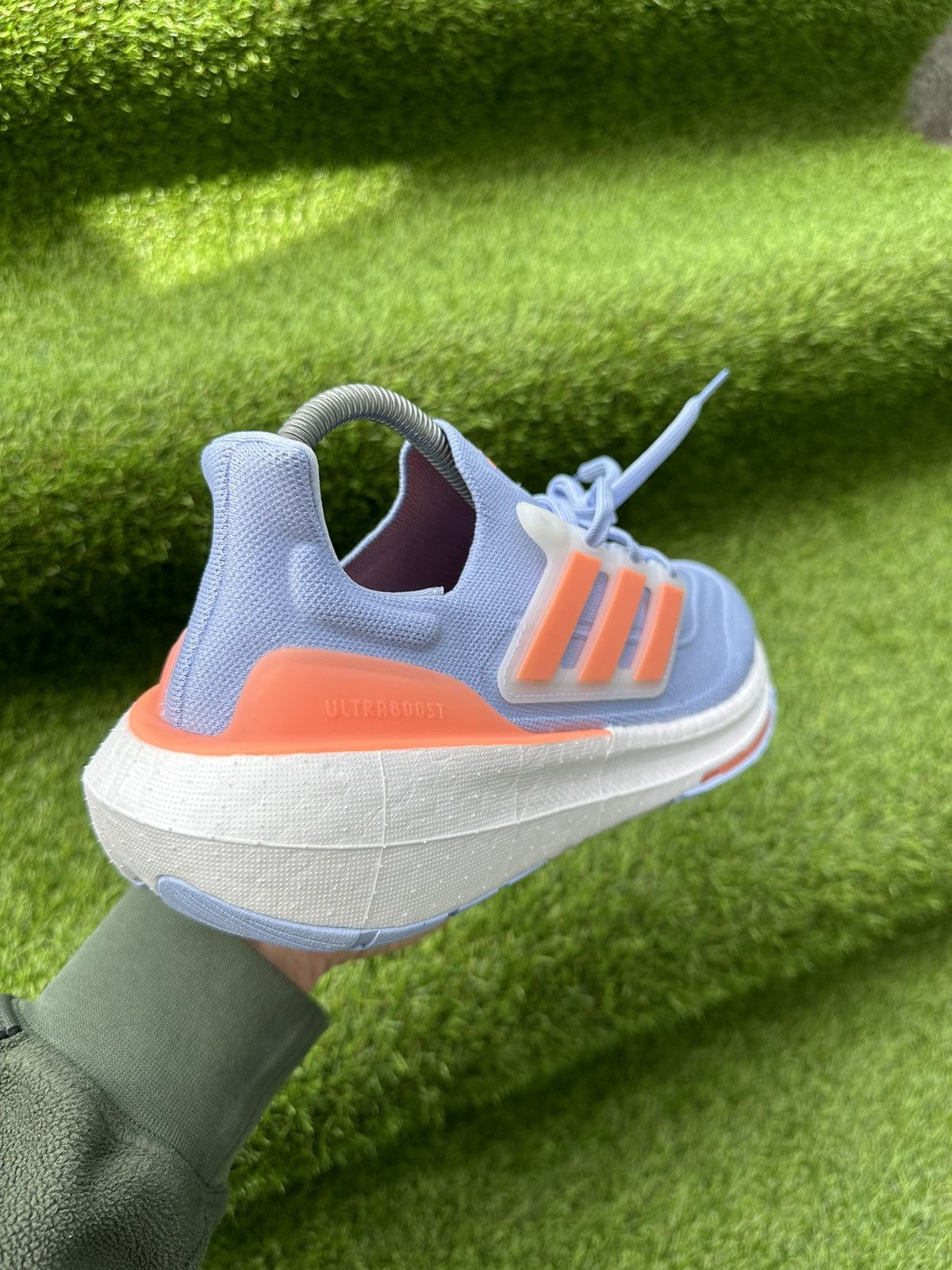 Adidas Women’s shoes Adidas Ultraboost Light Brand new Running Size US 8 / IT 38 - 4 Thumbnail