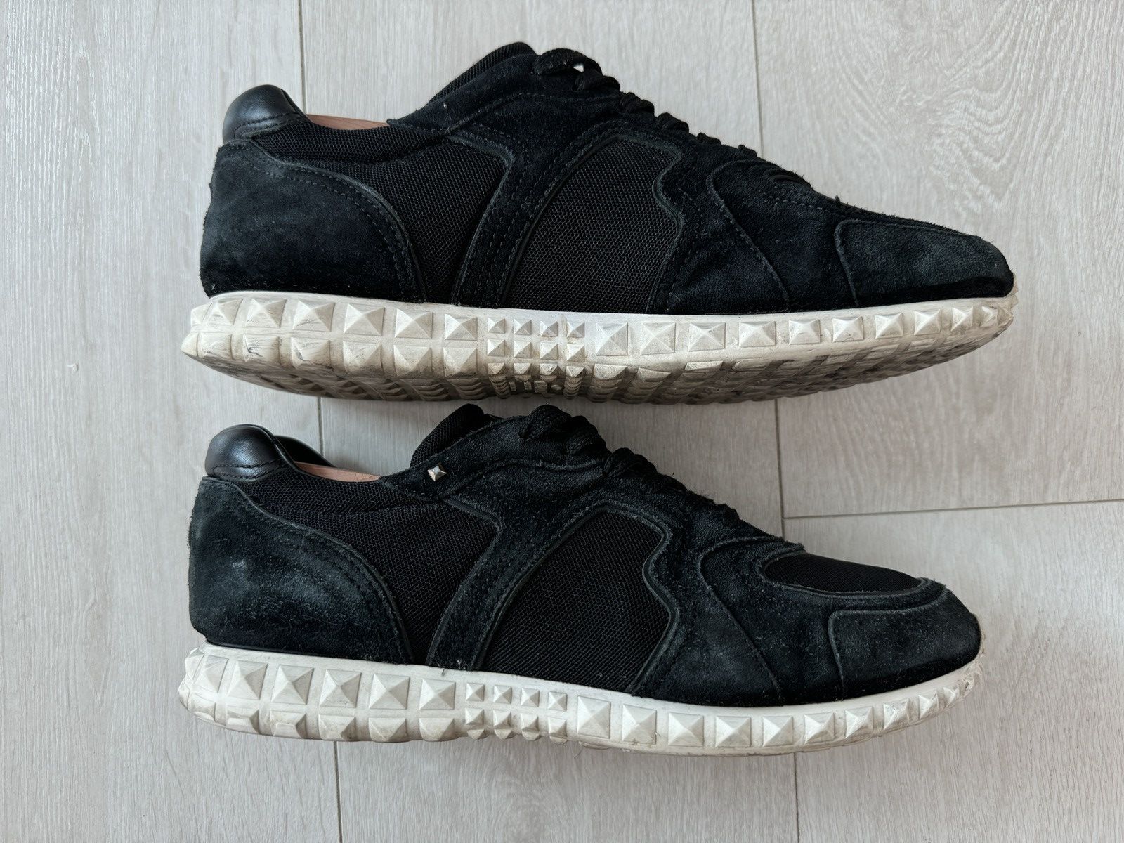 Valentino Valentino Low Top Sneakers Size US 8.5 / EU 41-42 - 2 Thumbnail
