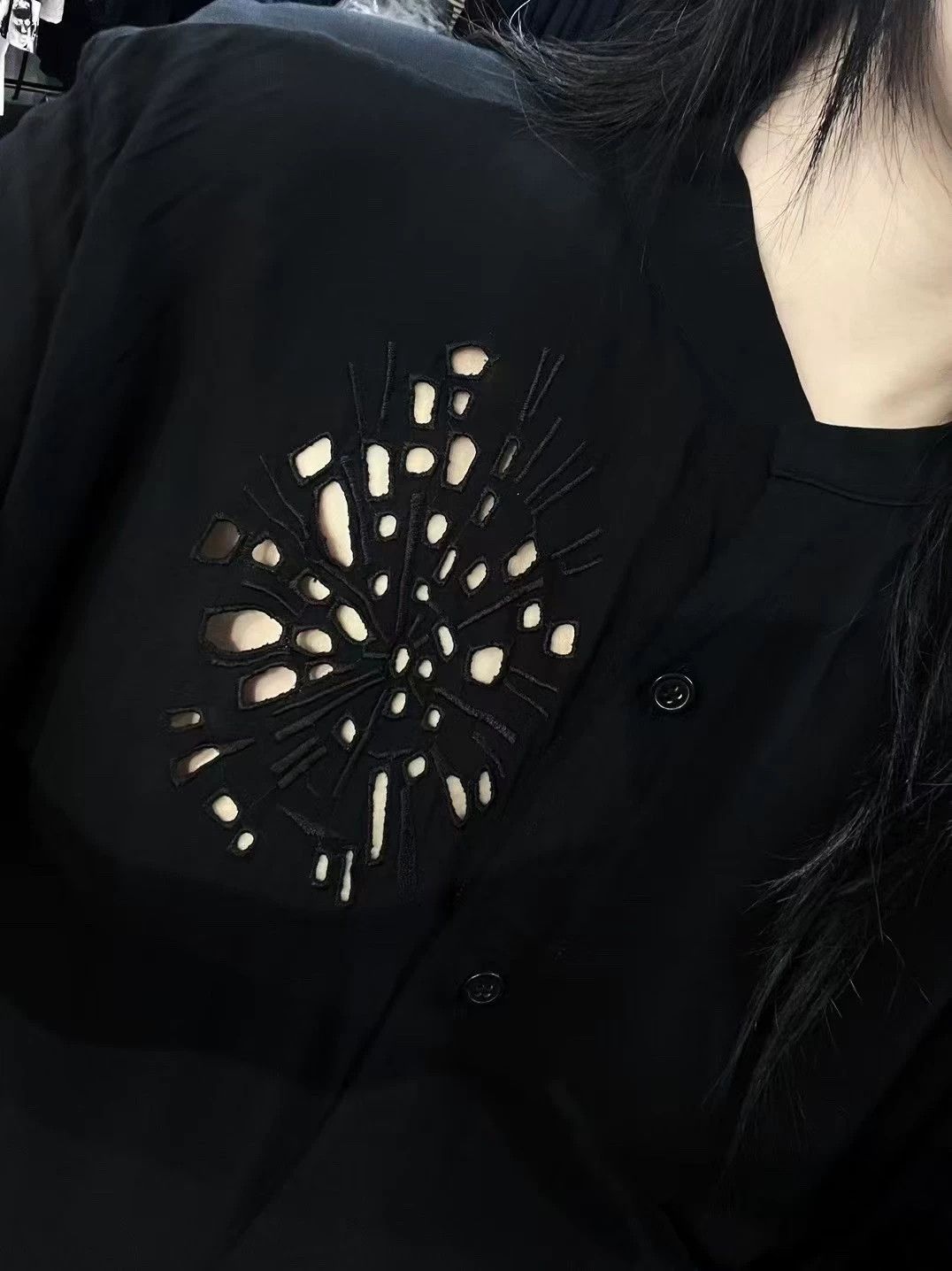 Yohji Yamamoto Yohji Yamamoto Firework Cutout Oversized Light SS Shirt Size XS / US 0-2 / IT 36-38 - 3 Thumbnail