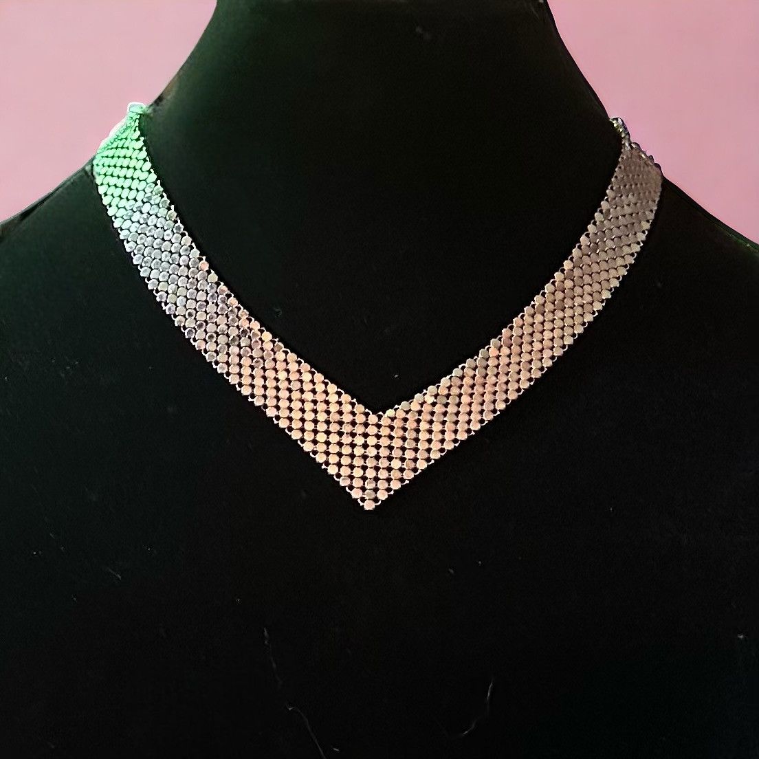 Vintage Vintage silver mesh V necklace Size ONE SIZE - 1 Thumbnail