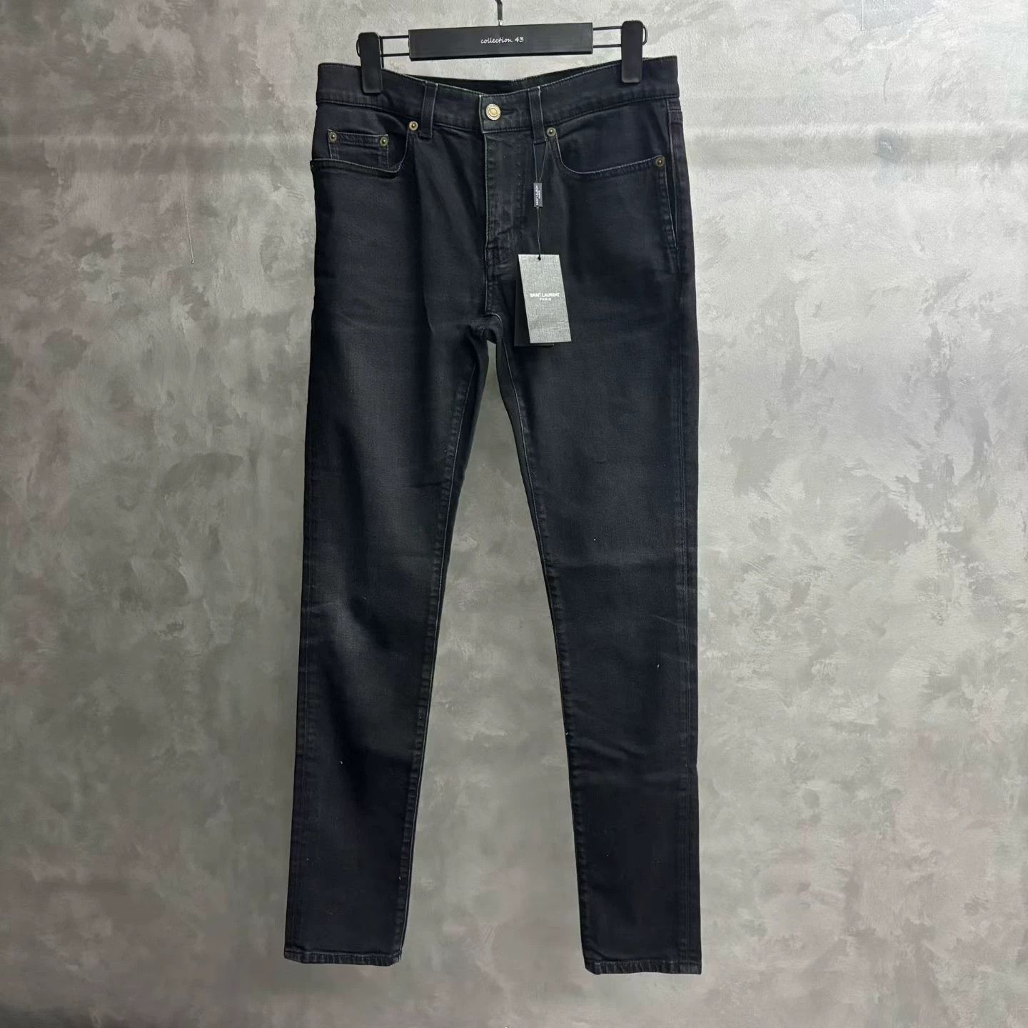 Saint Laurent Paris Saint Laurent Paris Casual Black T-Shirt 30 Women Size XS / US 0-2 / IT 36-38 - 1 Thumbnail