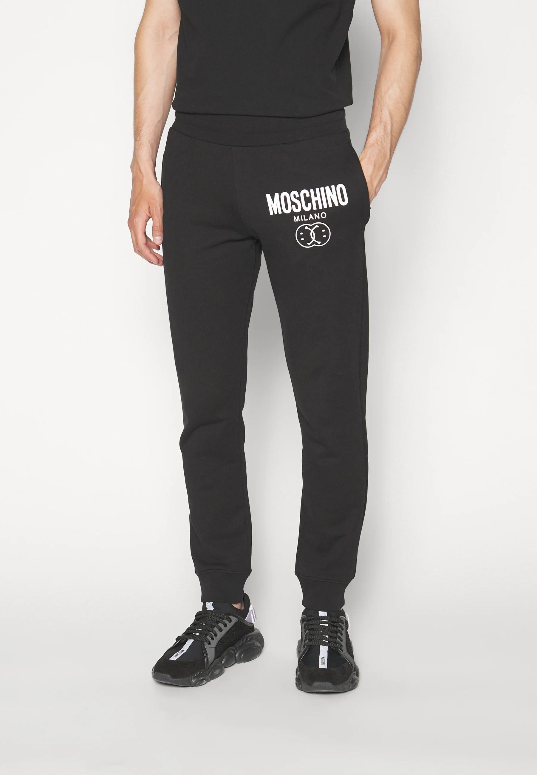 Moschino o1y0225 Logo Jogger & Sweatpant in Black Size US 36 / EU 52 - 3 Thumbnail