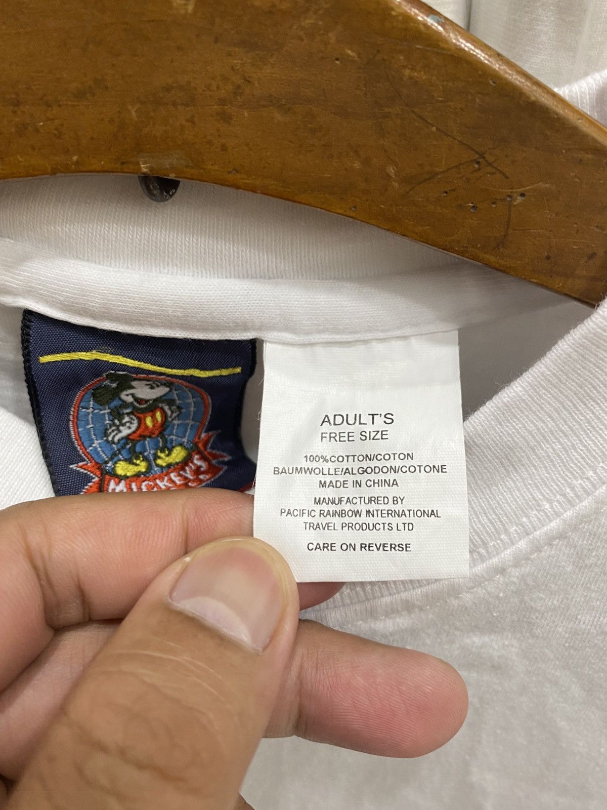 Disney MICKEY MOUSE DISNEY TSHIRT Size US M / EU 48-50 / 2 - 9 Thumbnail