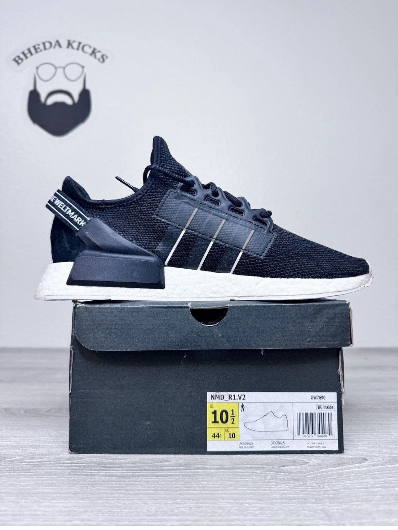 Adidas Adidas NMD R1.V2 GW7690 size 10.5 Size US 10.5 / EU 43-44 - 4 Thumbnail