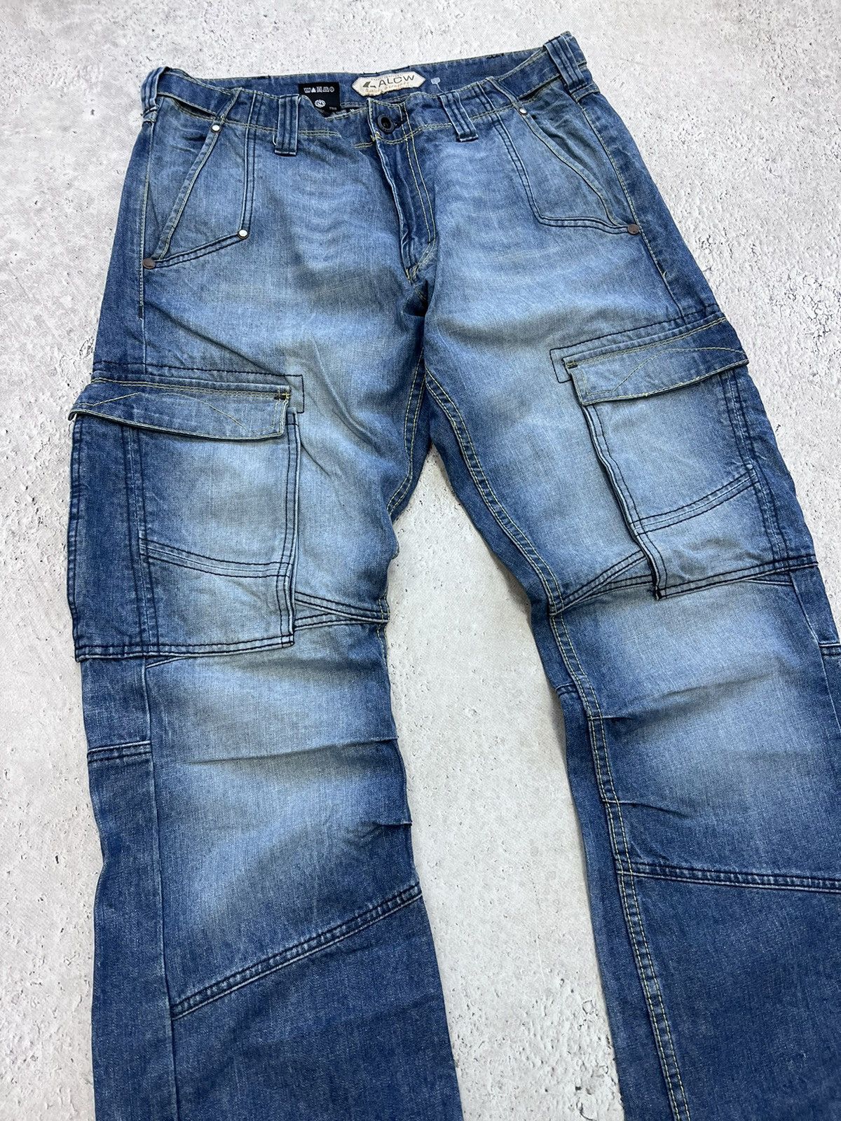 Issey Miyake × Japanese Brand × Tete Homme 2000s Tete Home Multipocket Bondage Cargo Pants Size US 35 - 3 Thumbnail