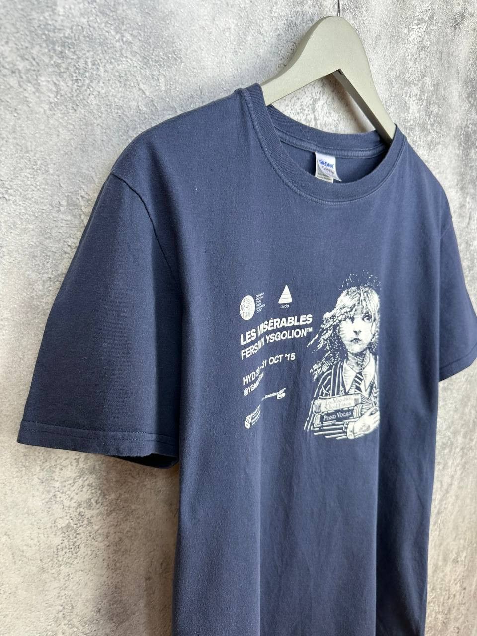 Vintage Les Miserables Fersiwn Ysgolion School Edition T-Shirt Size US L / EU 52-54 / 3 - 3 Thumbnail