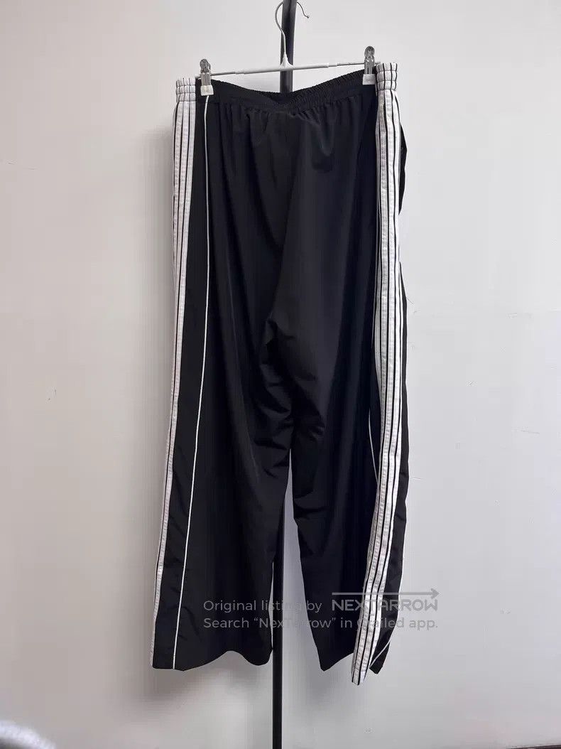 Balenciaga Balenciaga size L Elastic Waistband Circular Icon Knit Spo Size US 27 - 2 Thumbnail