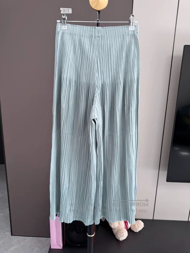 Issey Miyake Issey Miyake Red Wide-leg Trousers Size 25" / US 0 / IT 36 - 2 Thumbnail