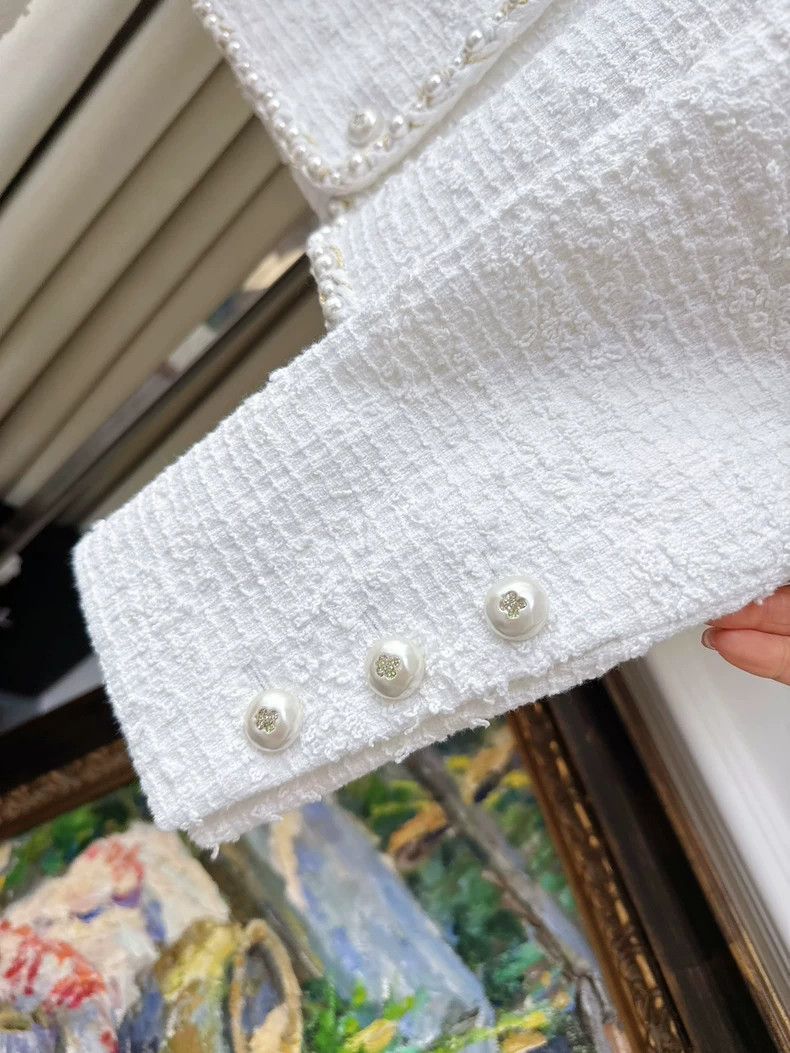Chanel Chanel 25p spring and summer preview white pearl rolled ed Size S / US 4 / IT 40 - 5 Thumbnail