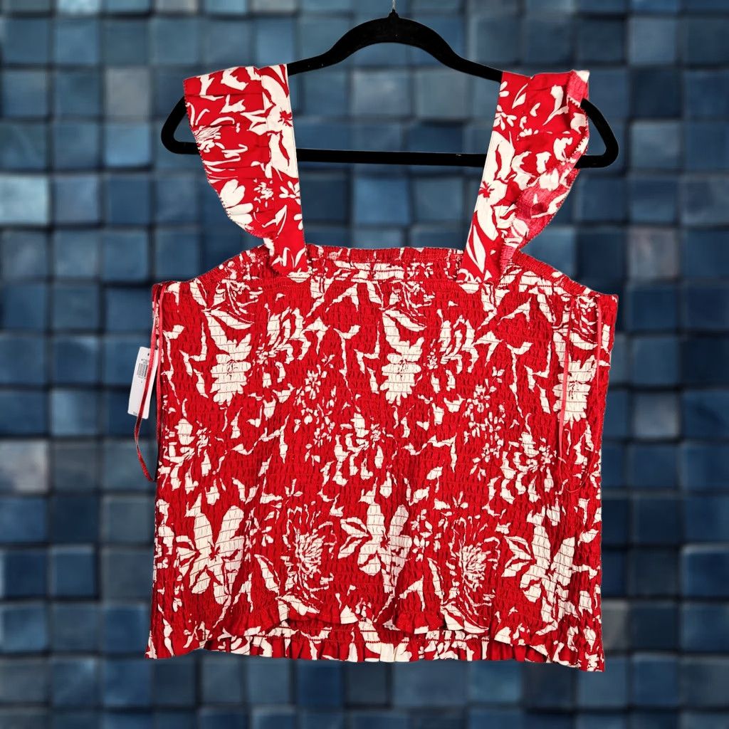 Old Navy Old Navy Woman’s Large Red Floral Smocked Crop Top Ruffle Strap Sleeveless Size L / US 10 / IT 46 - 1 Thumbnail