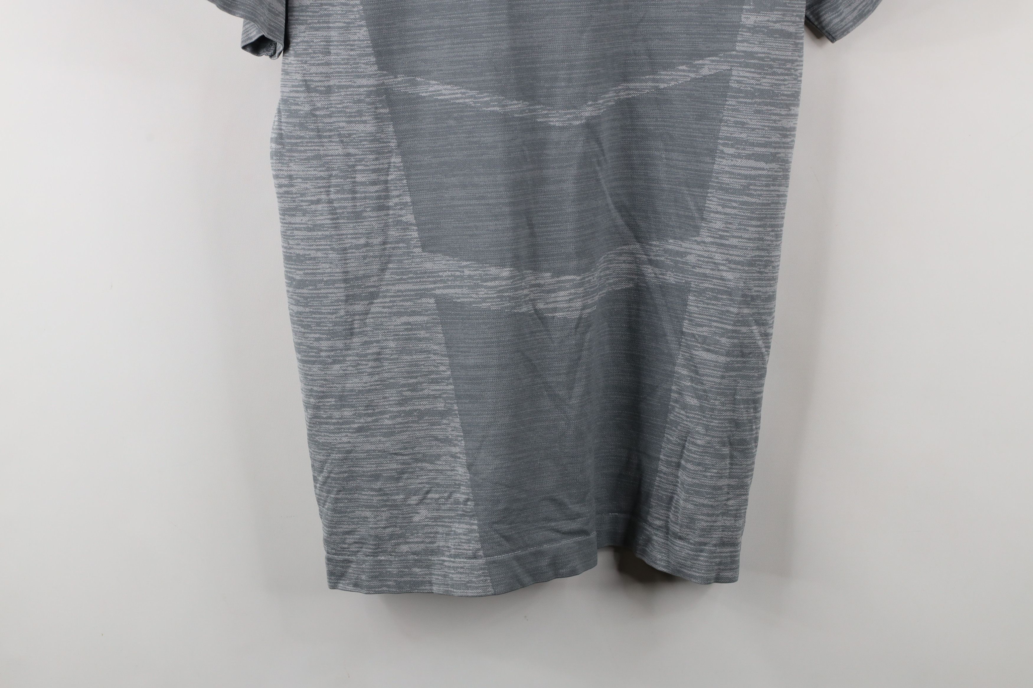 Nike × Vintage Nike Pro Training Block Knit Running Gym V-Neck T-Shirt Gray Size US M / EU 48-50 / 2 - 11 Thumbnail