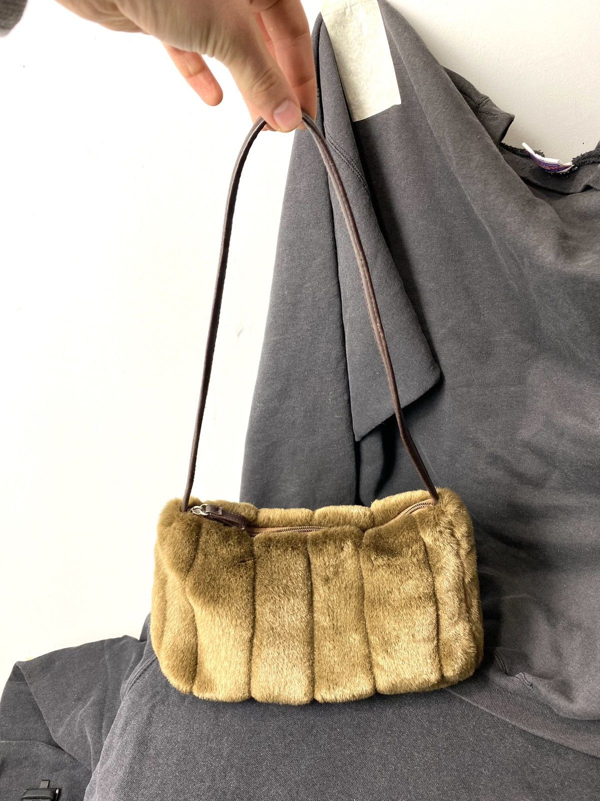 Japanese Brand Vintage Fuzzy Mohair Y2K Bag Japan Style Ushanka Size ONE SIZE - 1 Thumbnail