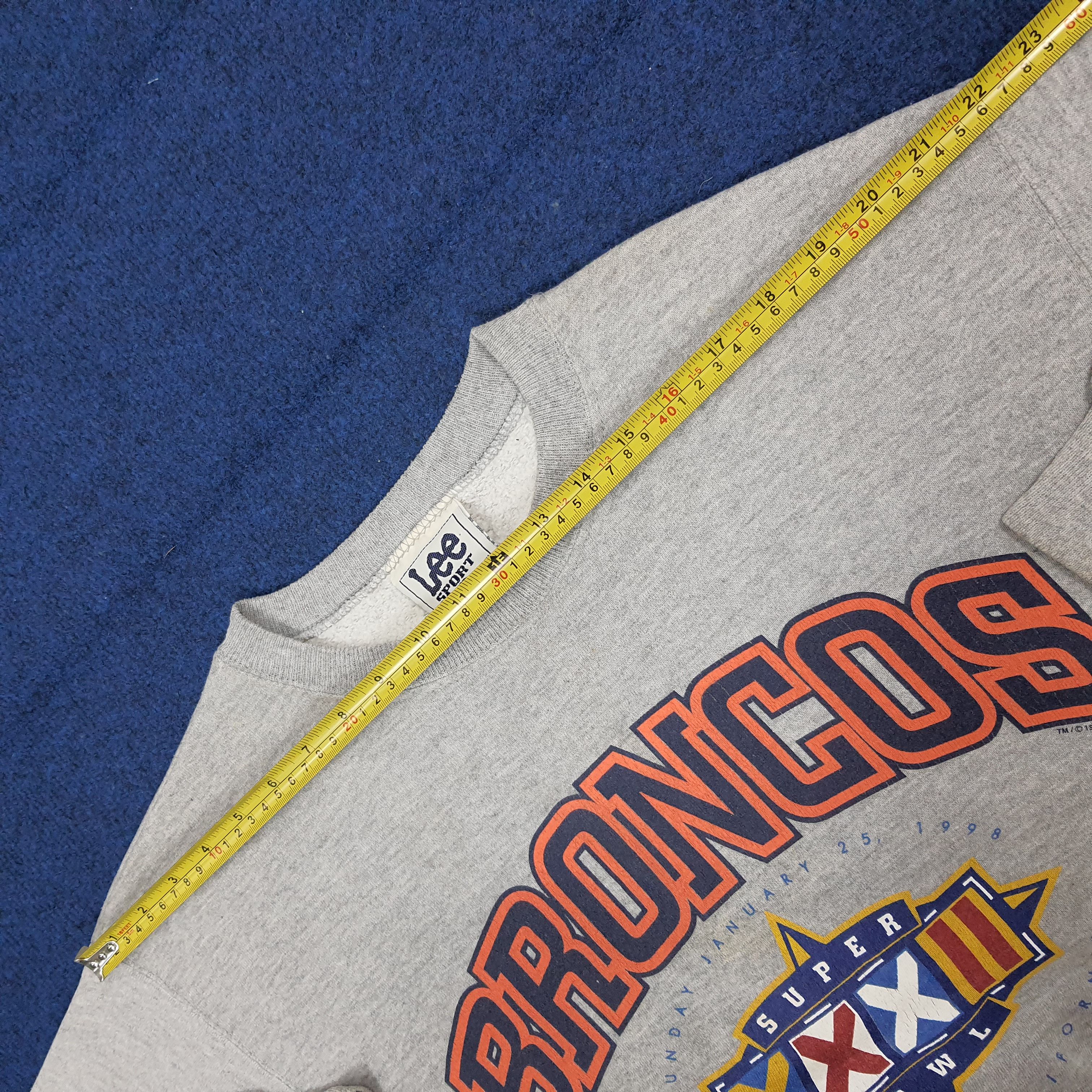 Lee Vintage Denver Broncos Super Bowl XXXII Sweatshirt C277N10 Size US L / EU 52-54 / 3 - 8 Thumbnail