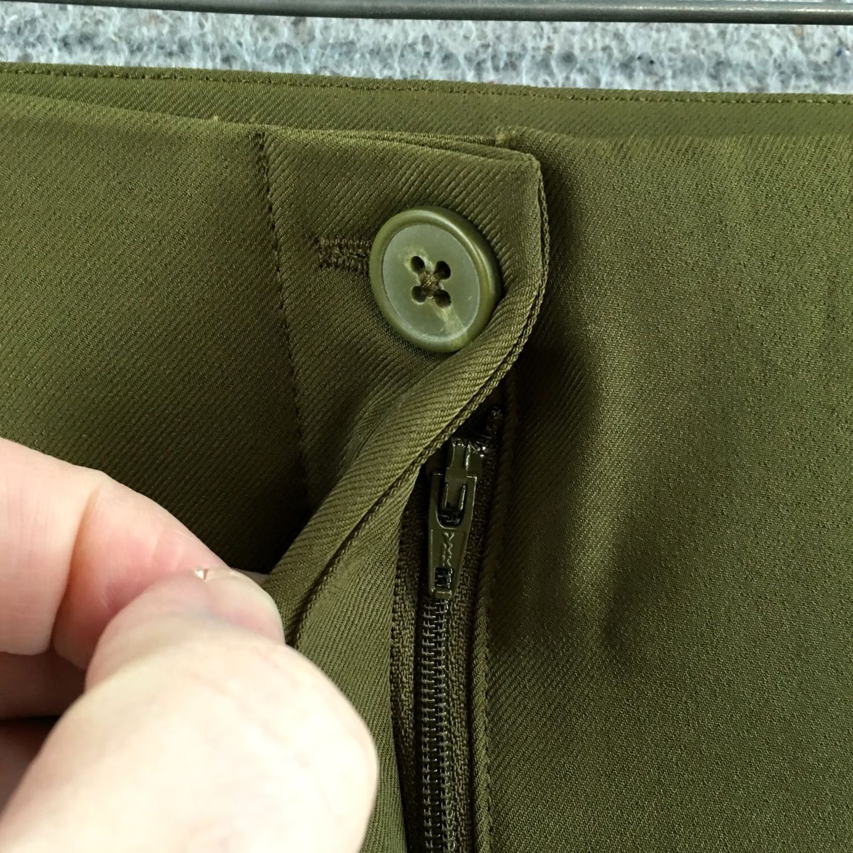 Worthington Worthington Pants Womens 24W Olive Green Straight Leg Ankle High Rise Zip Fly Size 42" / US 20 - 5 Thumbnail