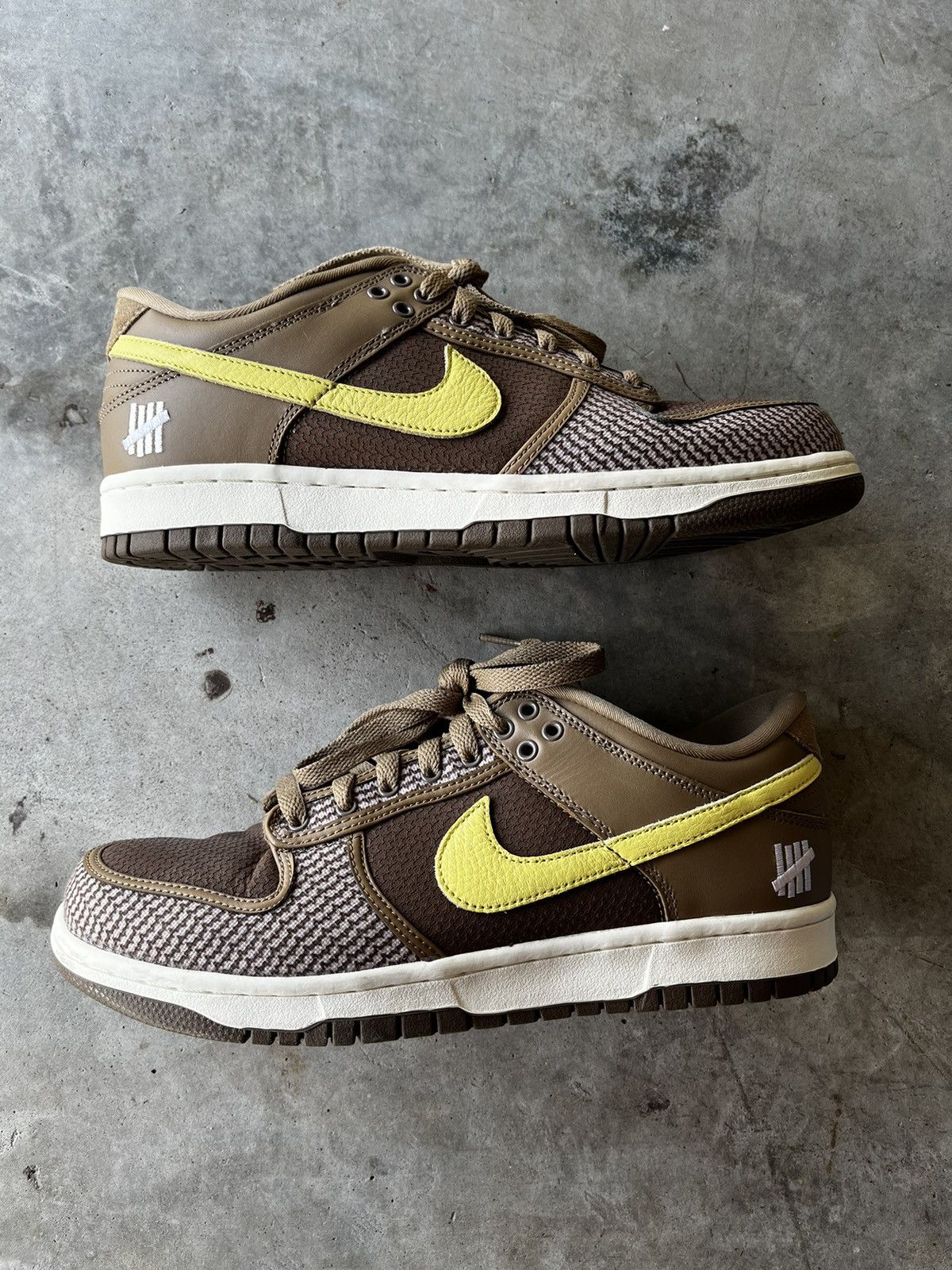 Nike × Undefeated Nike Dunk Low SP Undefeated Canteen Dunk Size US 9 / EU 42 - 1 Thumbnail