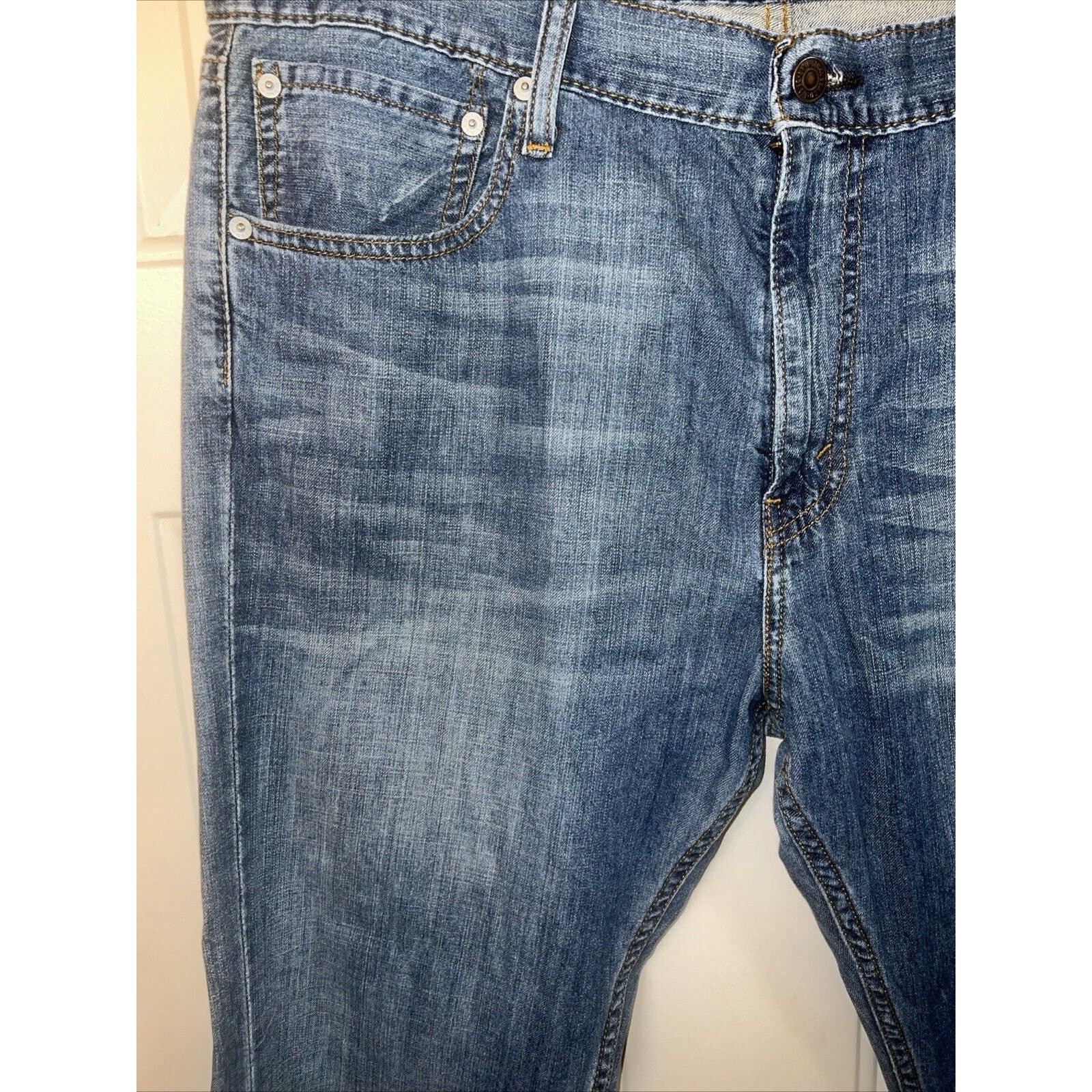 Levi's Levis 527 Jeans Men's 38x30 Blue Bootcut Medium Wash Denim Size US 38 / EU 54 - 2 Thumbnail