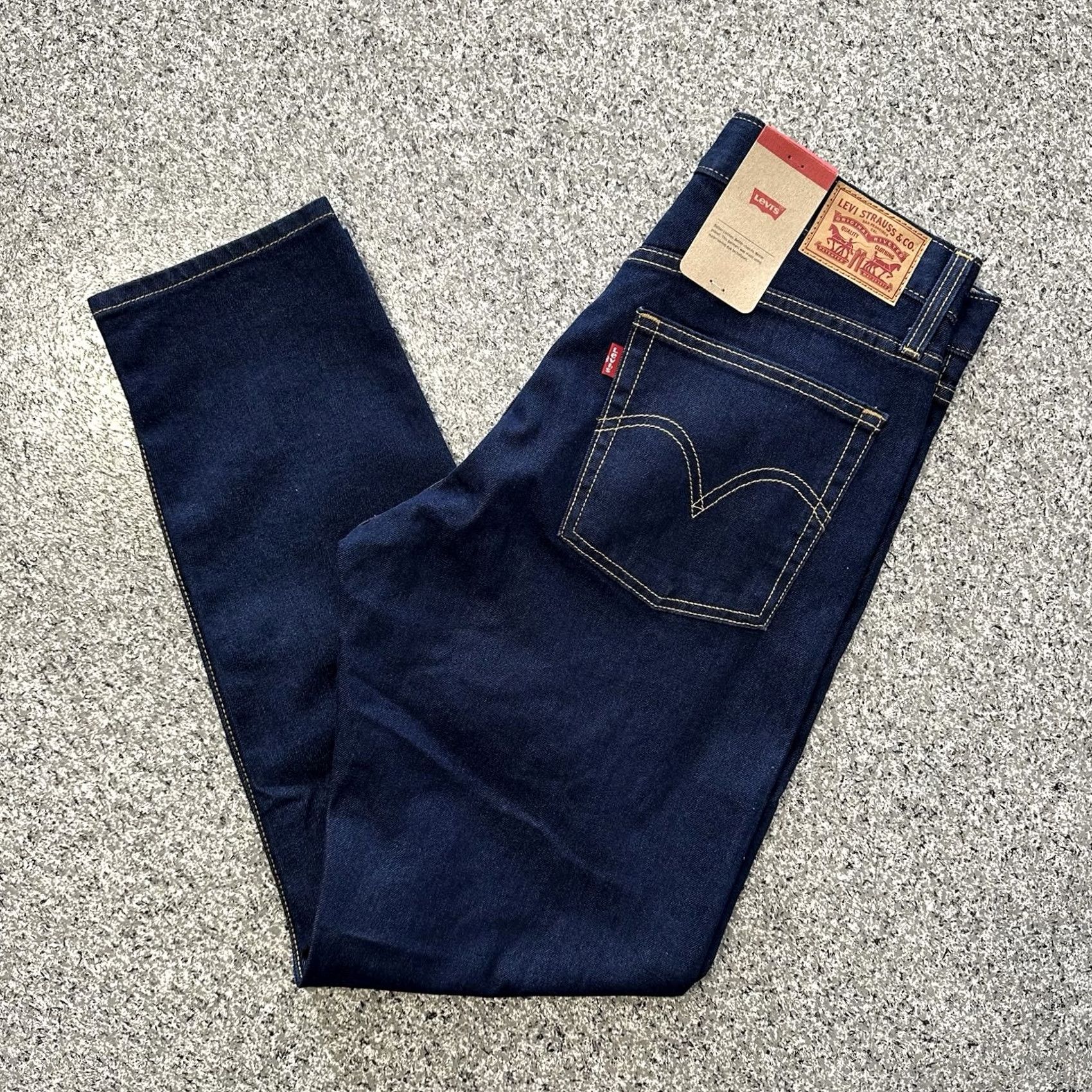 Levi's VINTAGE Levi's Jeans Women 27x28 Wedgie Fit Straight Dark Wash Stretch Button Fly Size 27" / US 4 / IT 40 - 2 Thumbnail