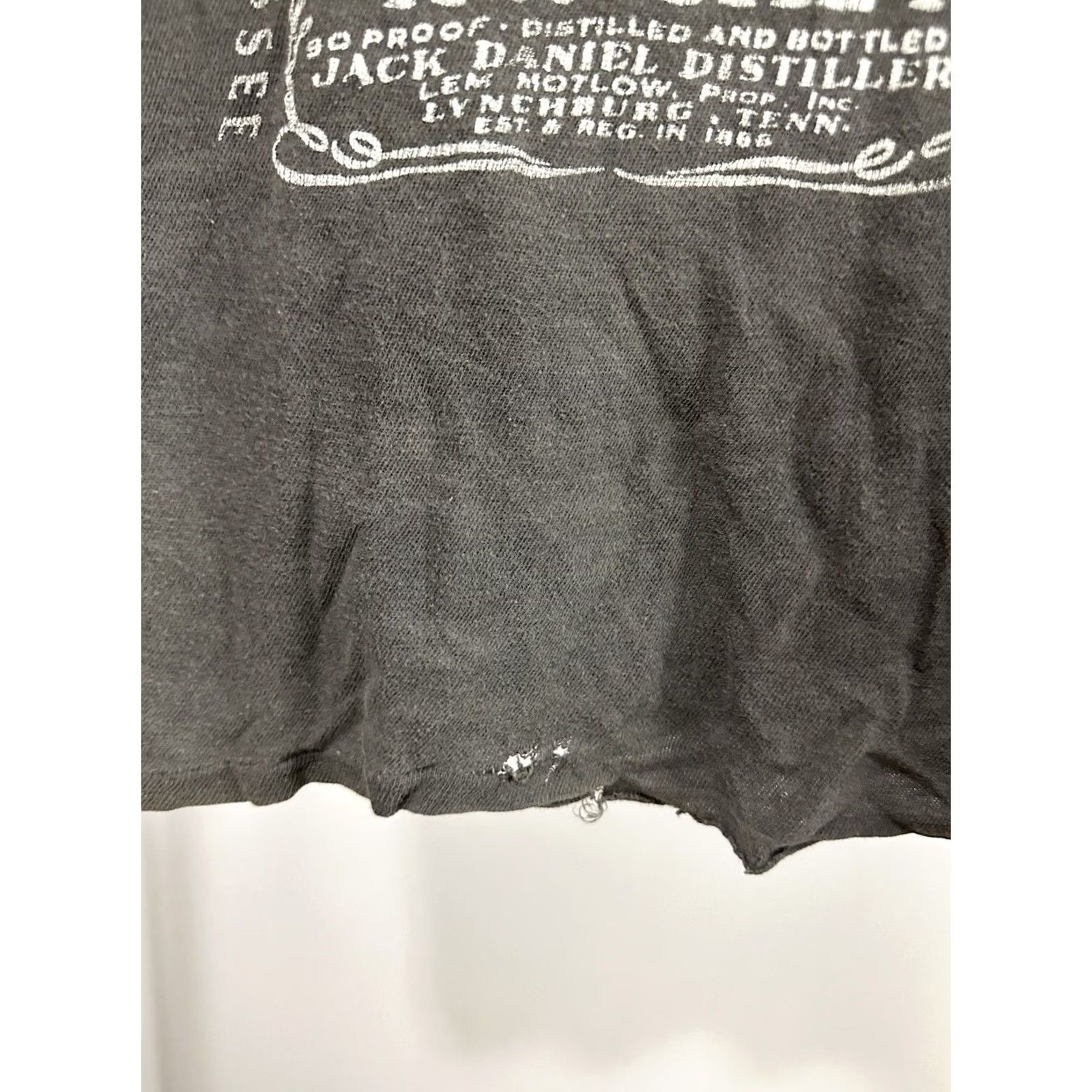 Thrasher VTG 70s Jack Daniel's Tennessee Whiskey Sun Faded Thrashed Cropped T-Shirt M Shirt Mens Black Distressed 70s Whiskey Sun Faded Thrashed Cropped Shirt Size US M / EU 48-50 / 2 - 6 Thumbnail