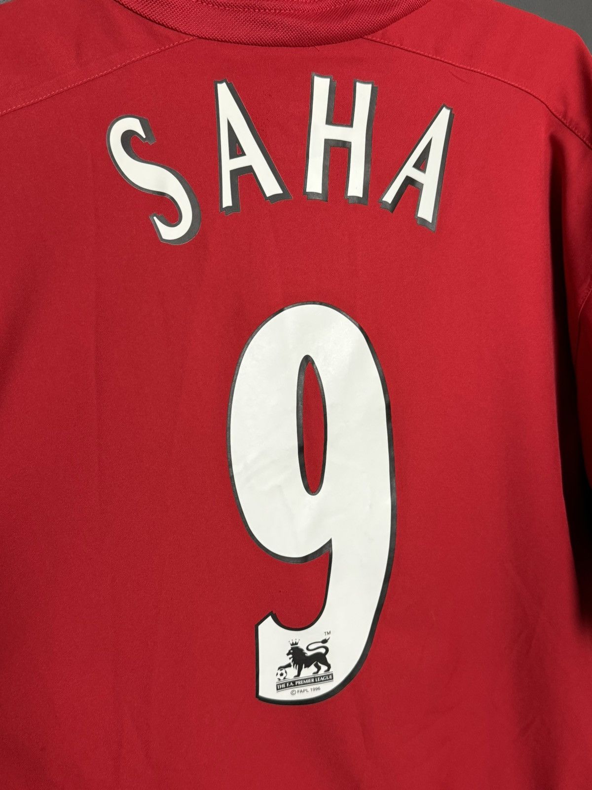 Nike Manchester United 02/04 Home Saha Football Jersey Size US L / EU 52-54 / 3 - 3 Thumbnail