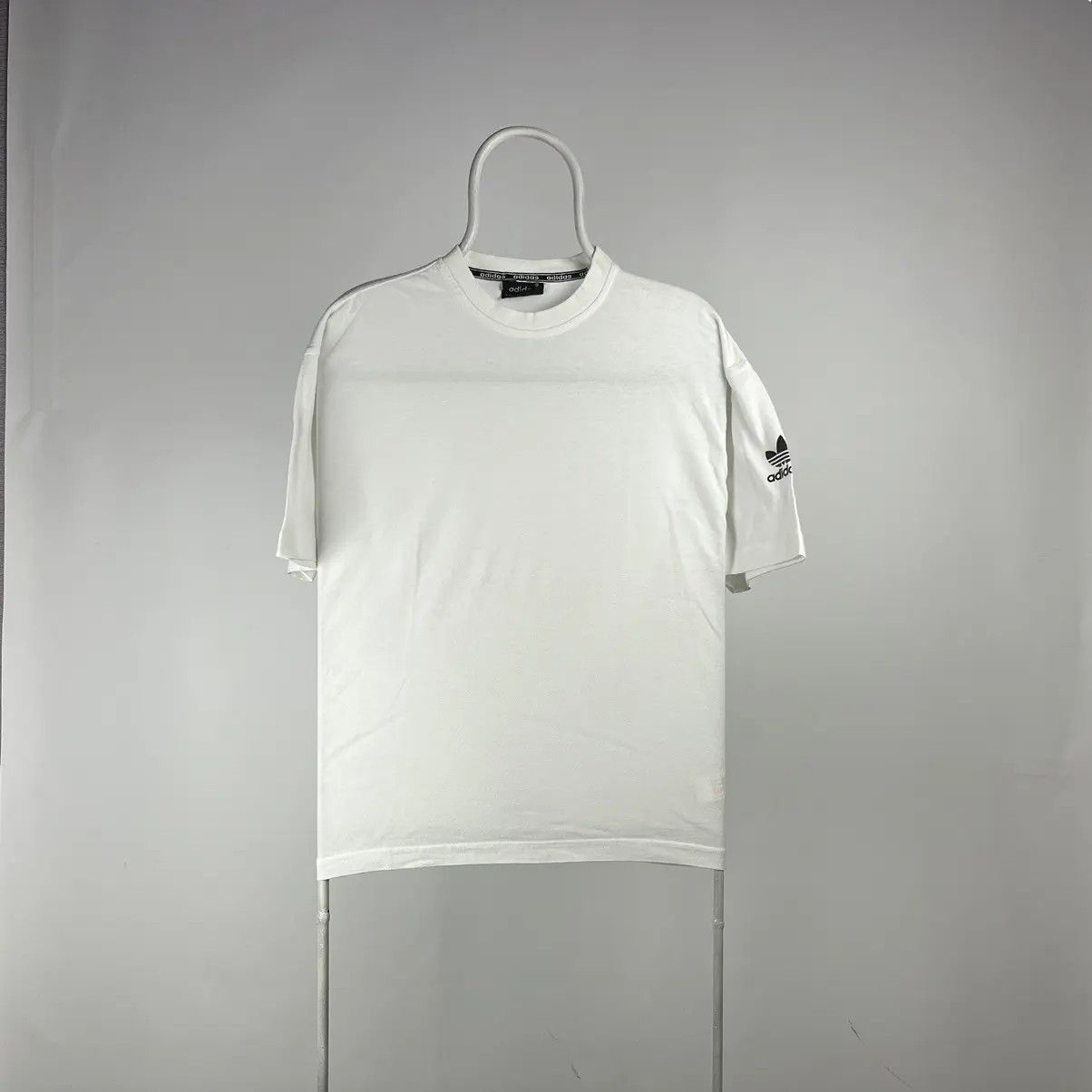 Adidas Vintage adidas T-shirt sportswear size Medium Size US M / EU 48-50 / 2 - 1 Thumbnail