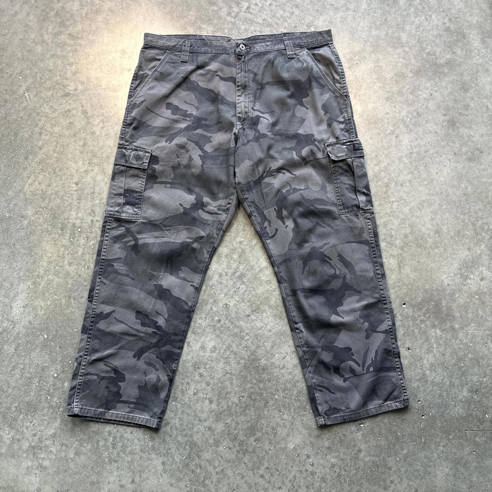 Wrangler Wrangler camouflage cargo pants #skater Size US 40 / EU 56 - 1 Thumbnail