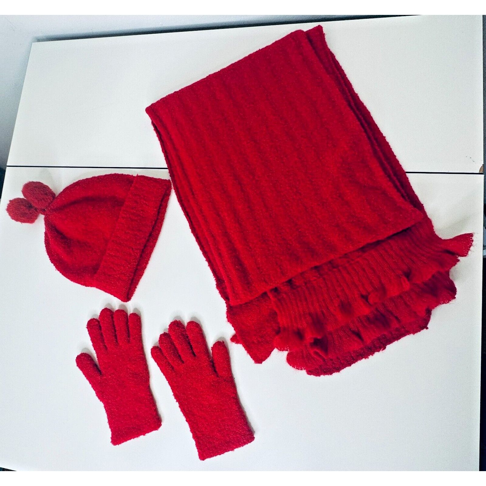 Other NWOT Moda Intl Red Ribbed Hat Scarf Gloves Set Pom Poms OS Size ONE SIZE - 5 Thumbnail