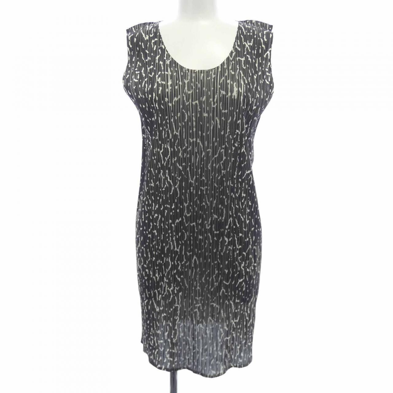 Other Other Pleats Please PP62-JH519 Tunic Others Tops PP62-JH519 DUTY FREE for USA Size ONE SIZE - 1 Thumbnail