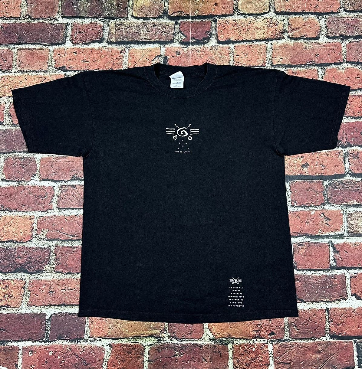 Vintage Vintage Cancer Crab Astrology Zodiac T Shirt 90s Horoscope Size US XL / EU 56 / 4 - 1 Thumbnail