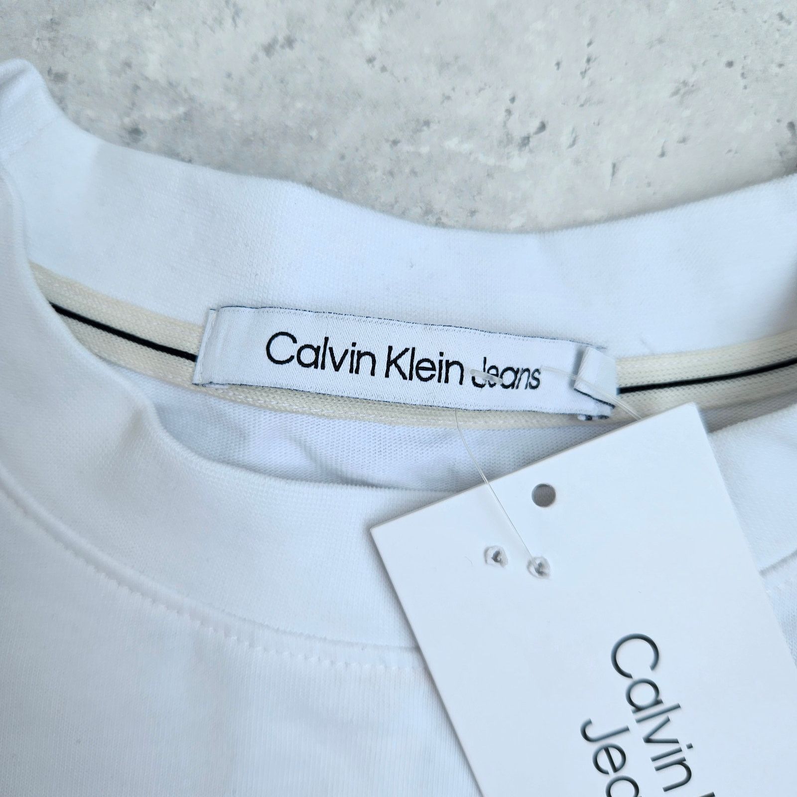 Calvin Klein Calvin Klein Embroidered Logo T-shirt Size US XL / EU 56 / 4 - 5 Thumbnail