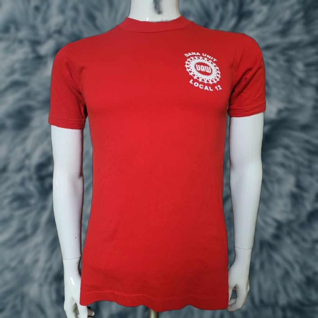 Vintage VINTAGE UAW Dana Unit Local 12 Union Solidarity Bayside T-Shirt Small Red Cotton Crew Neck Short Sleeve Men Graphic Tee Size US S / EU 44-46 / 1 - 1 Thumbnail