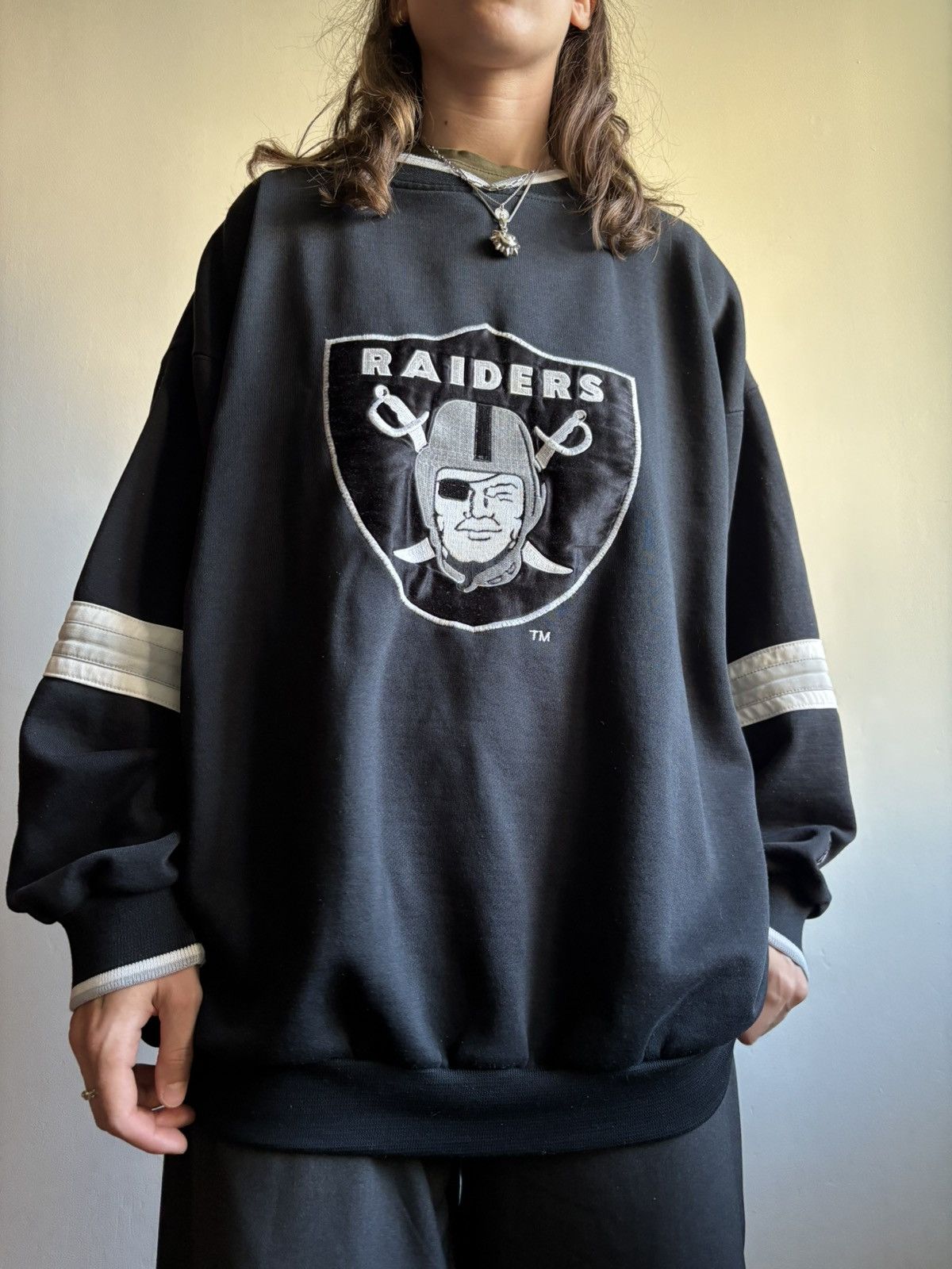 RAIDERS トレーナー　Eazy E愛用デザイン eazy e raiders sweatshirt - TikTok Shop