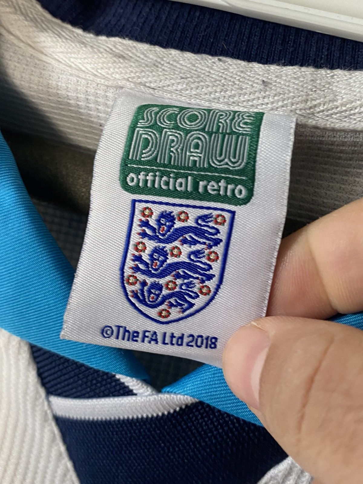 Vintage 1995 Vintage England Score Draw Soccer Jersey National Team Size US M / EU 48-50 / 2 - 2 Thumbnail
