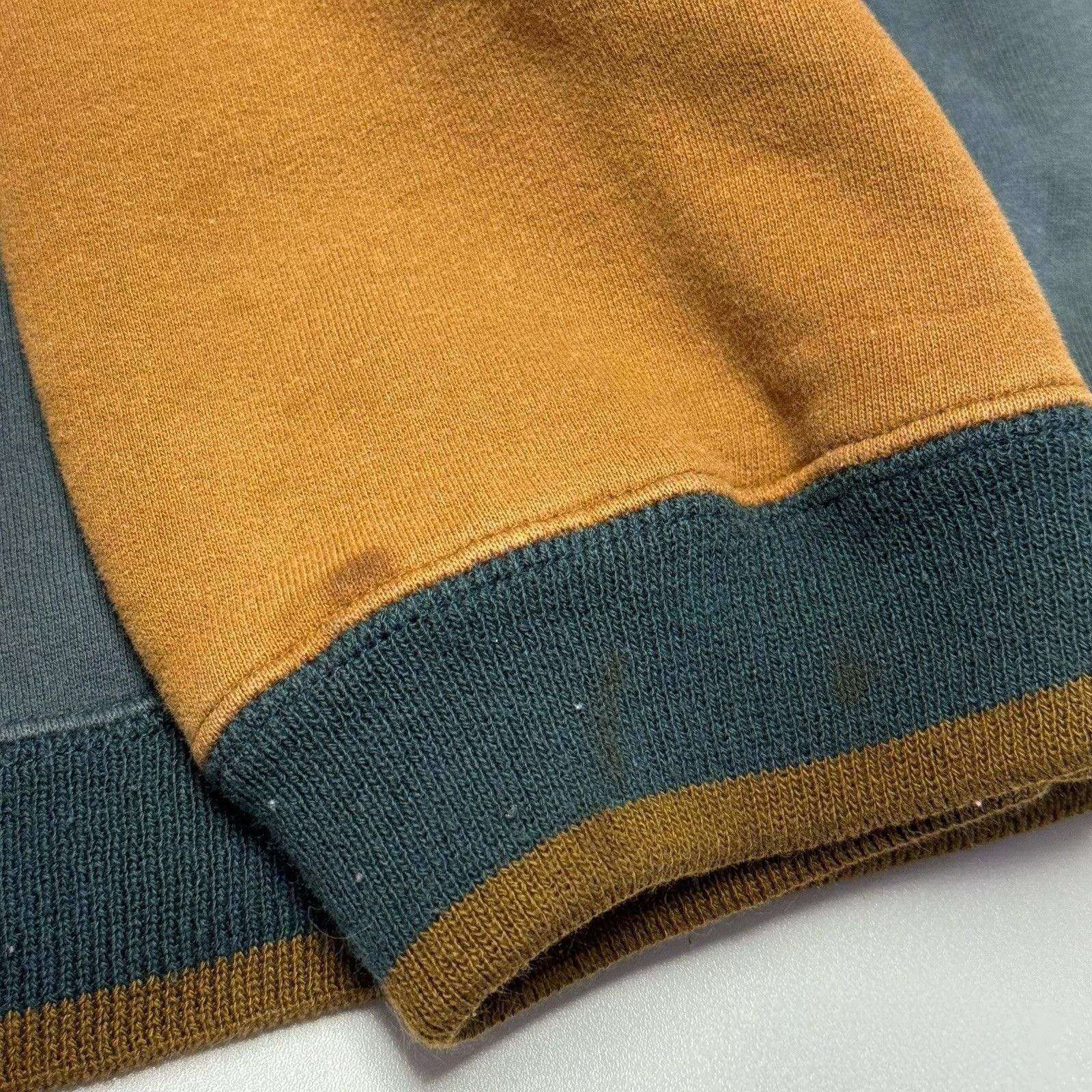 Vintage Vintage Valparaiso University Sweatshirt Mens XL Green Embro Size US XL / EU 56 / 4 - 9 Thumbnail