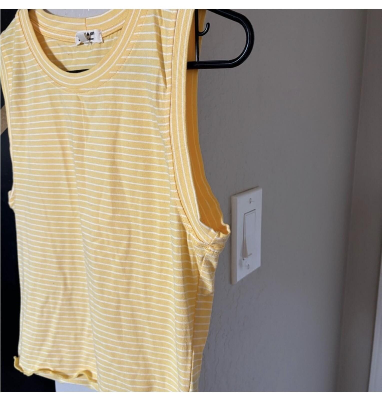 Other (Heart & Hips) Yellow Striped Sleeveless Top Size L / US 10 / IT 46 - 3 Thumbnail