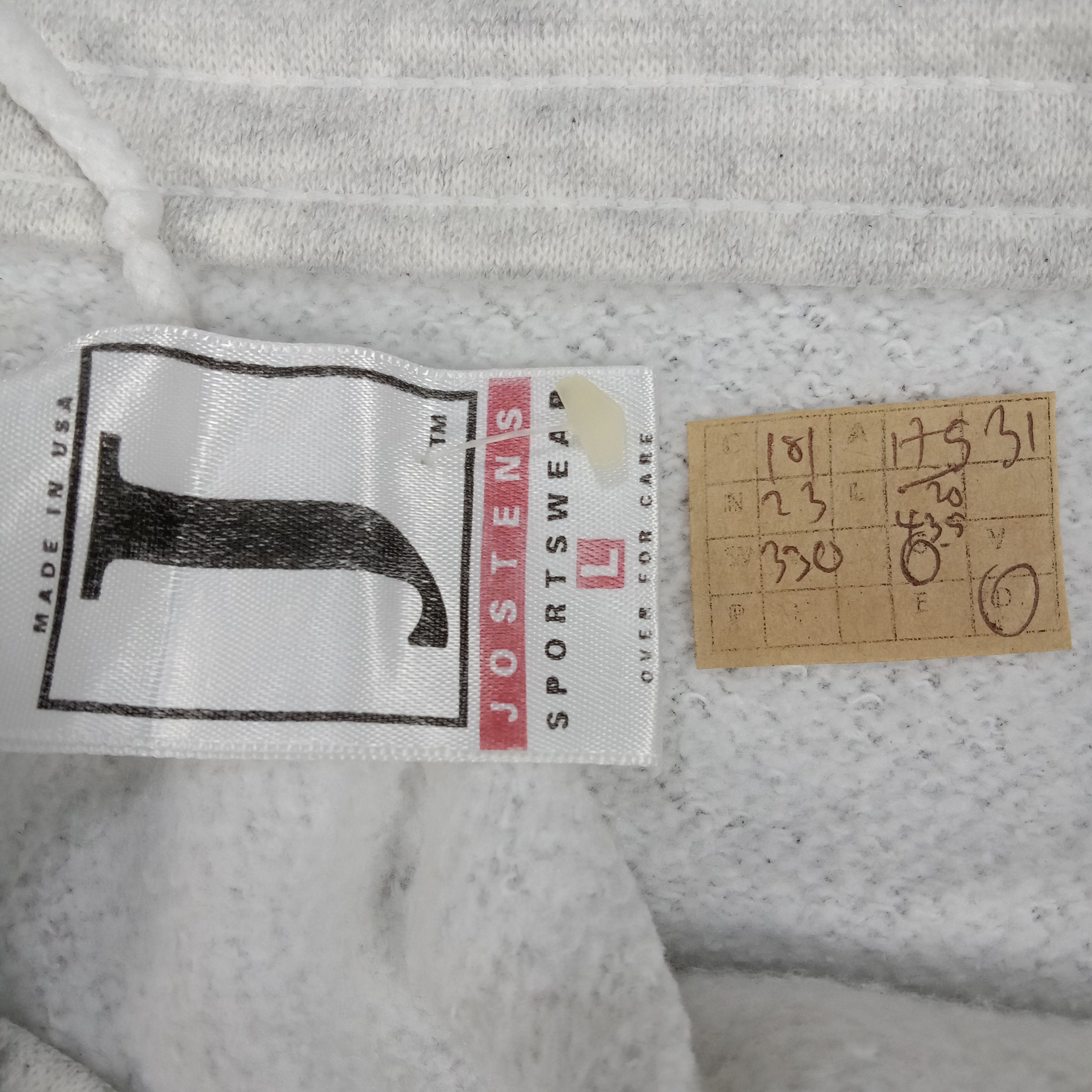 NBA × Vintage Chicago Bulls NBA World Champions Basketball Pants Size US 35 - 13 Thumbnail