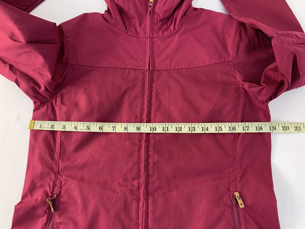 Fjallraven Fjallraven Stina Jacket Hooded Maroon Outdoor Gear Hiking Size S / US 4 / IT 40 - 8 Thumbnail